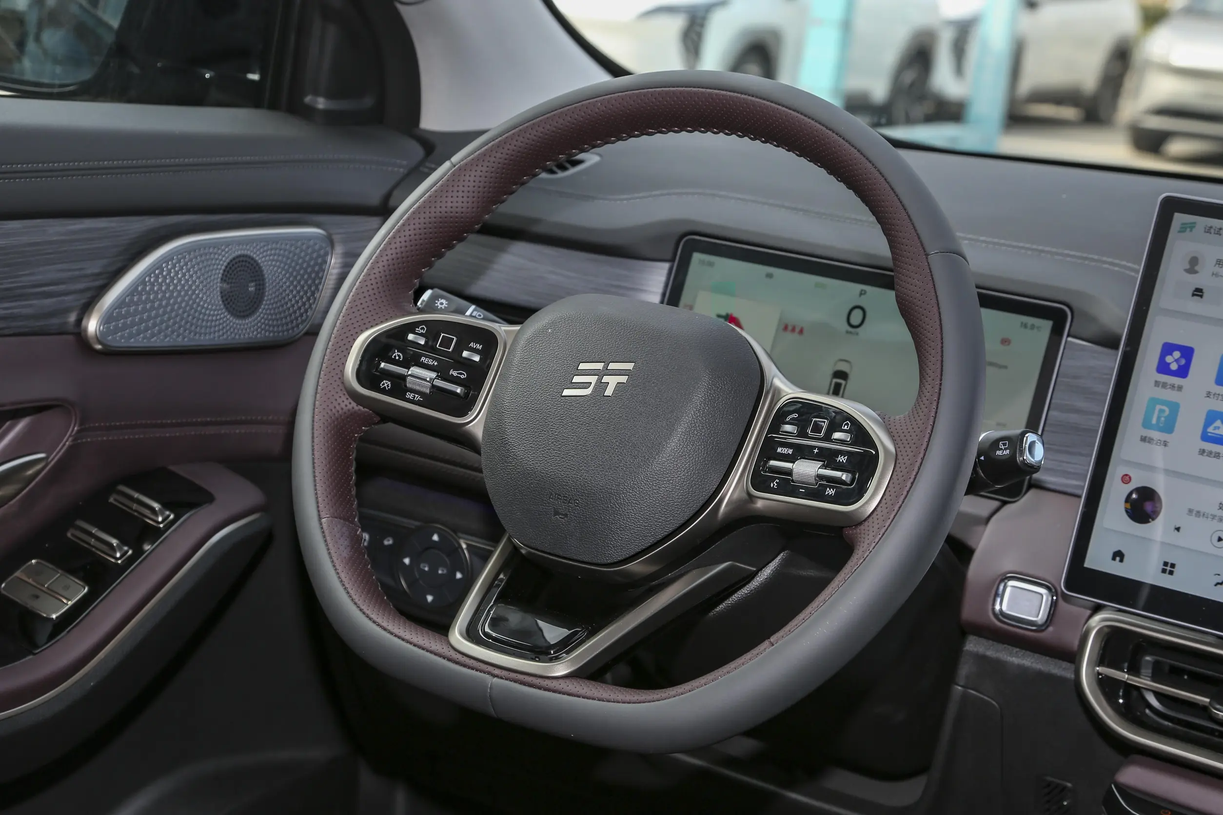 Jetour X90 PRO 2024 interior-2