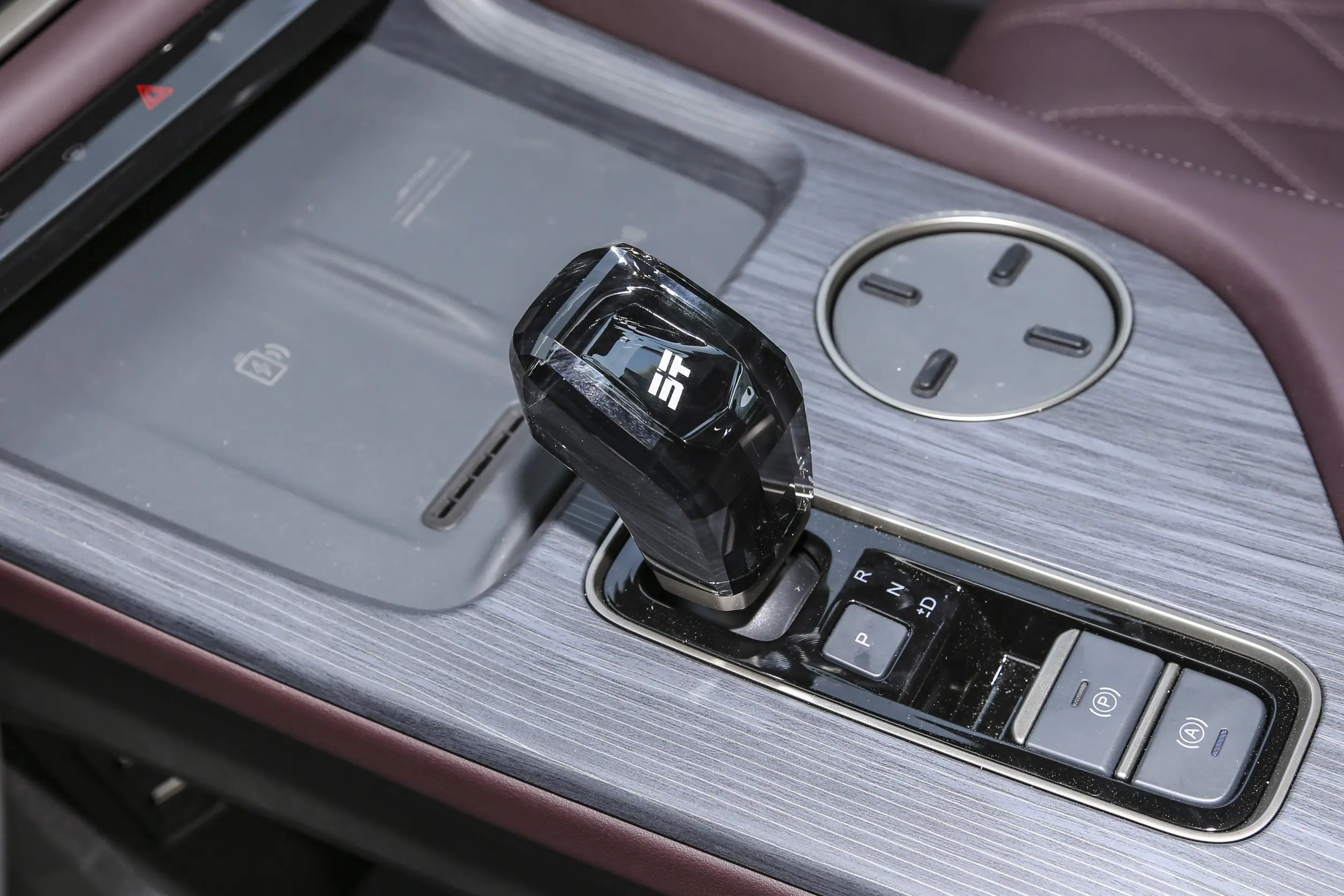 Jetour X90 PRO 2024 interior-3