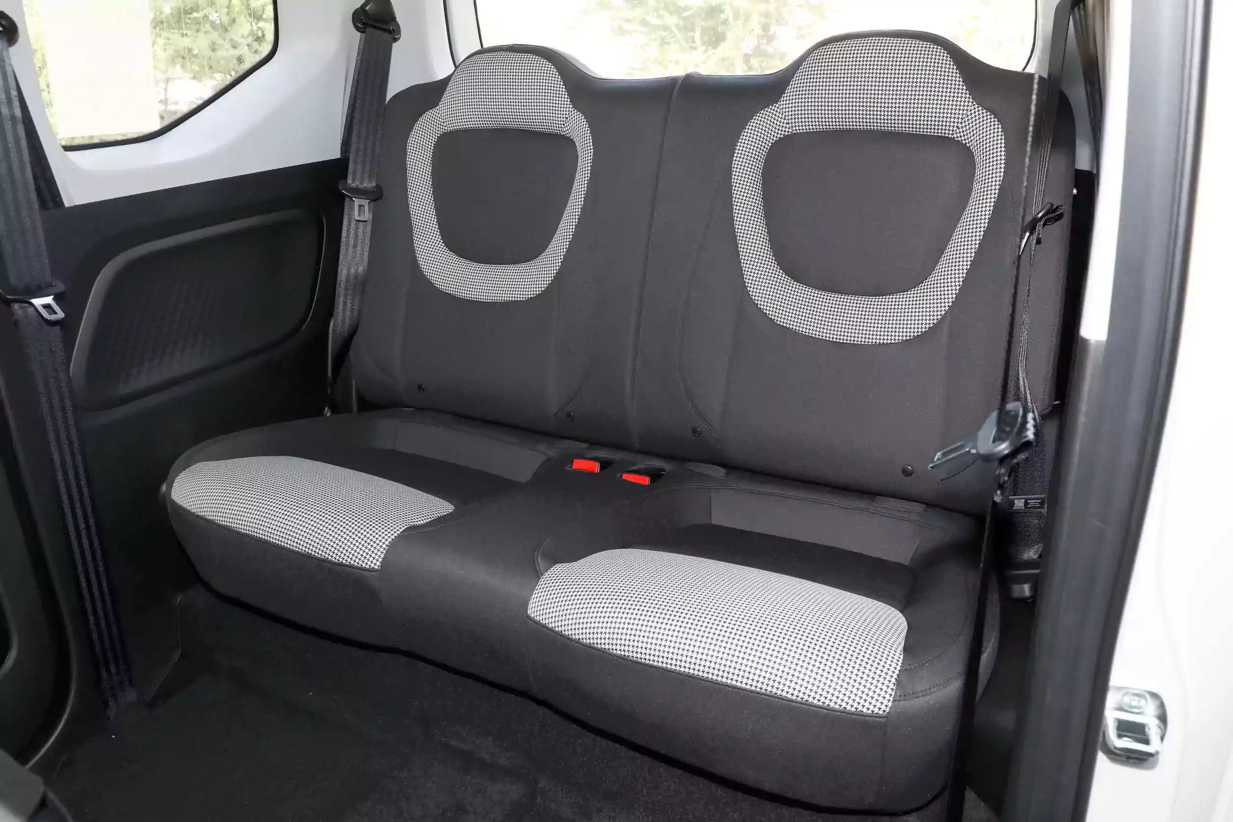 Wuling Hongguang MINI EV 2024 space-2