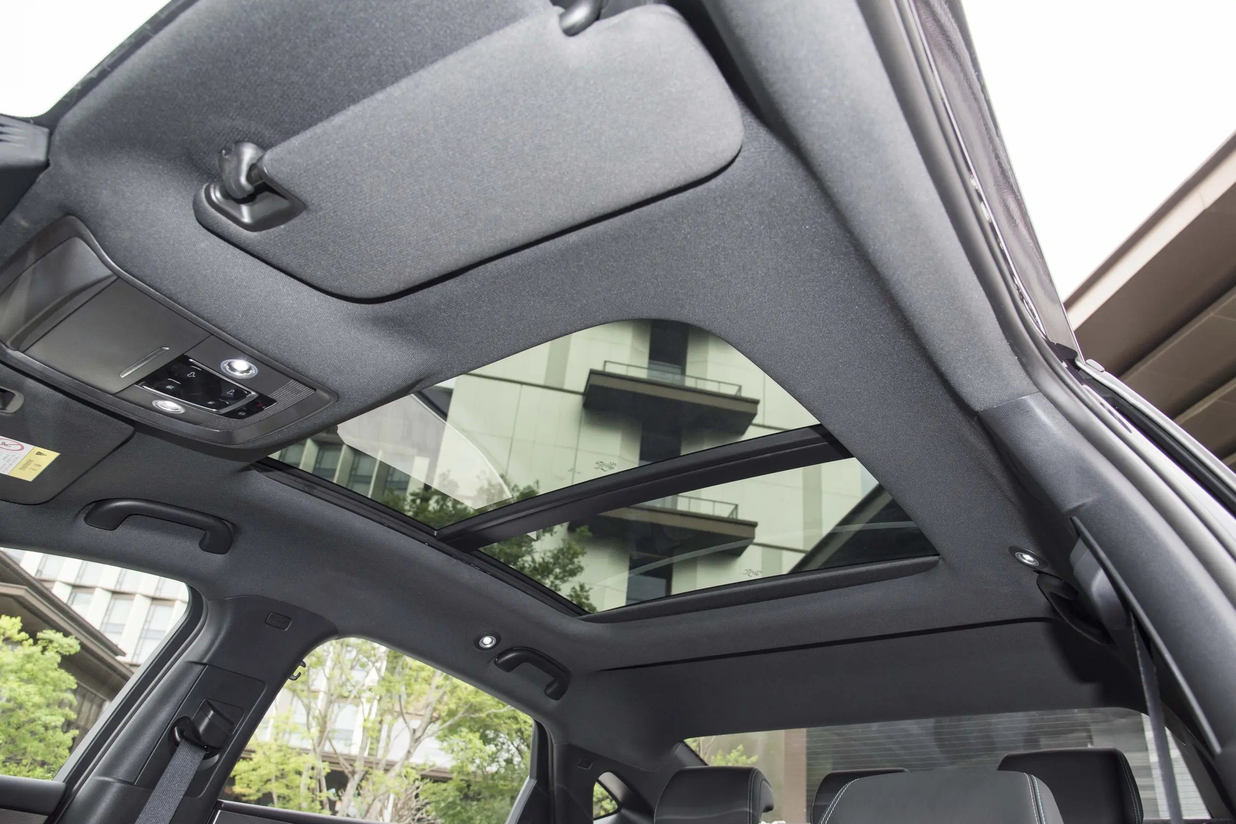 BYD Qin L DM-i 2024 space-3