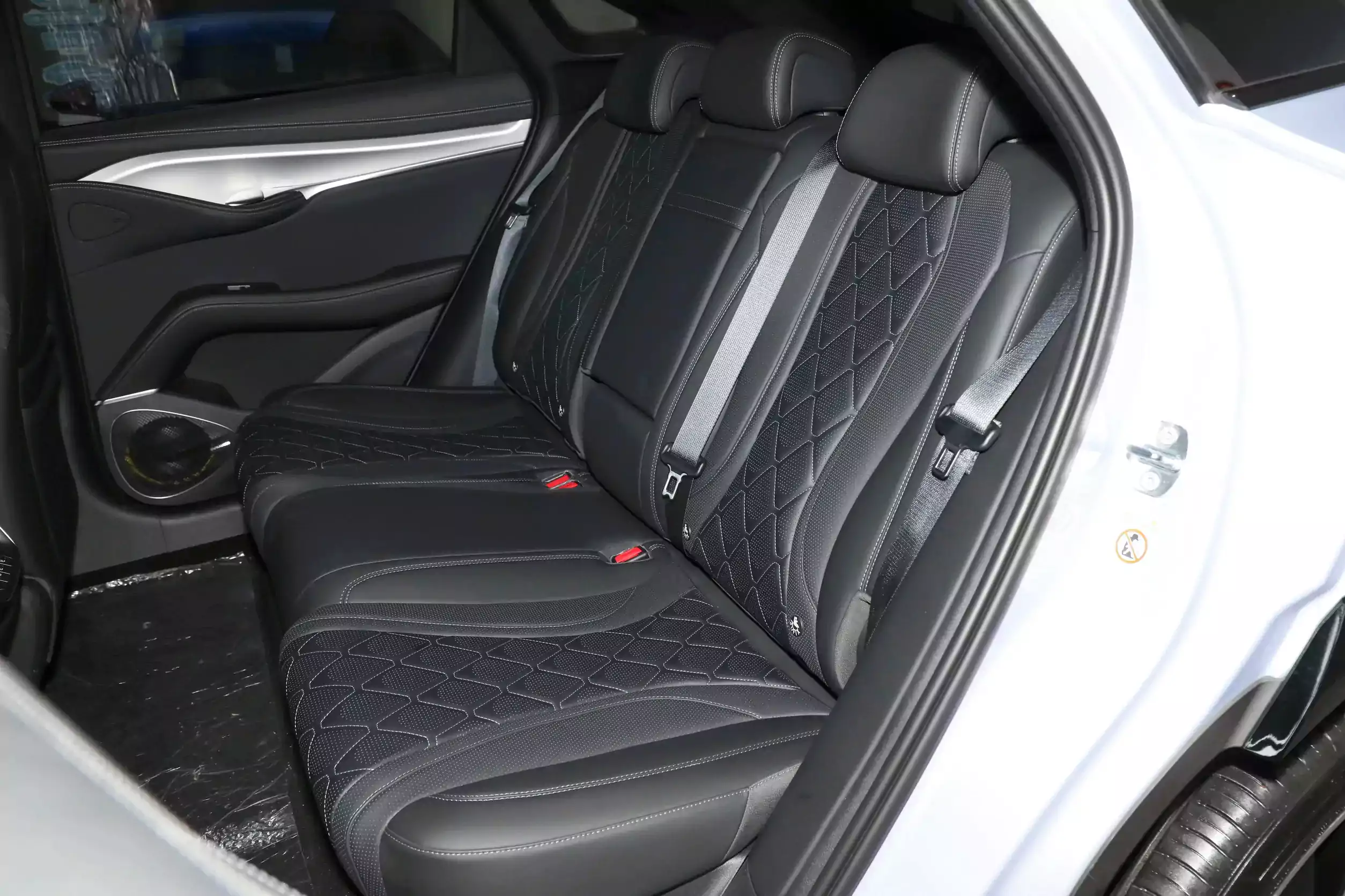 BYD Sea Lion 07 EV 2024 space-2