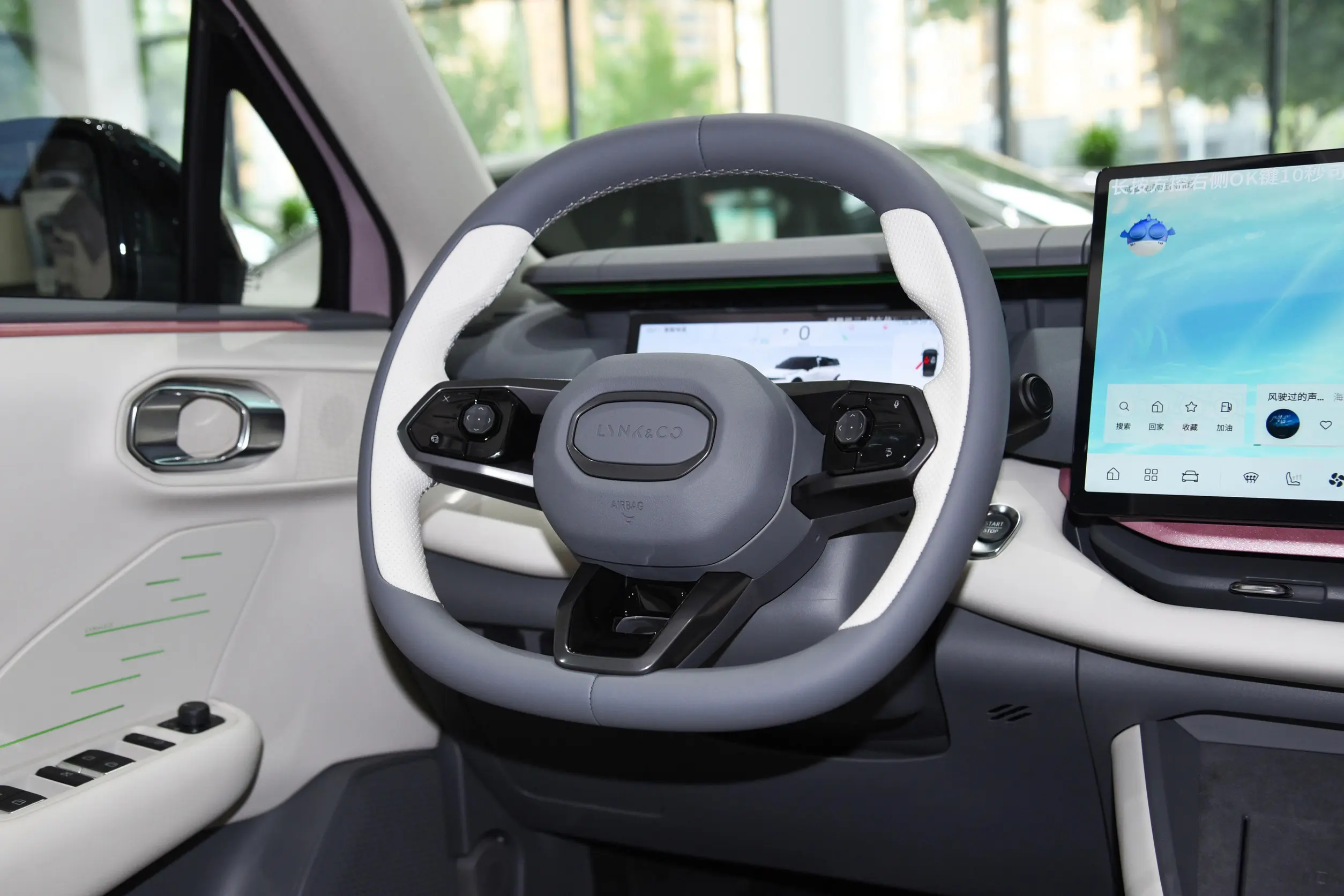 Lynk & Co 06 EM-P 2024 interior-2