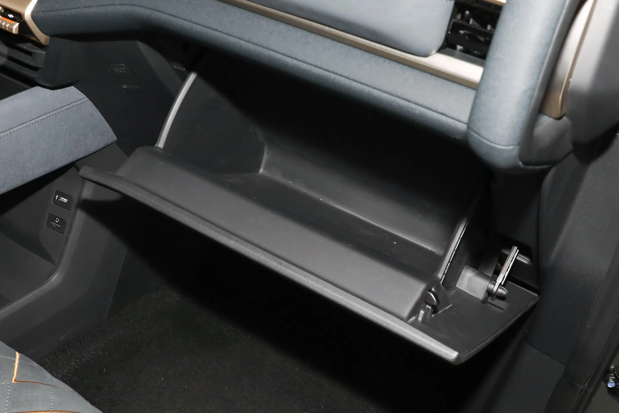 Changan DEEPAL G318 2024 interior-4