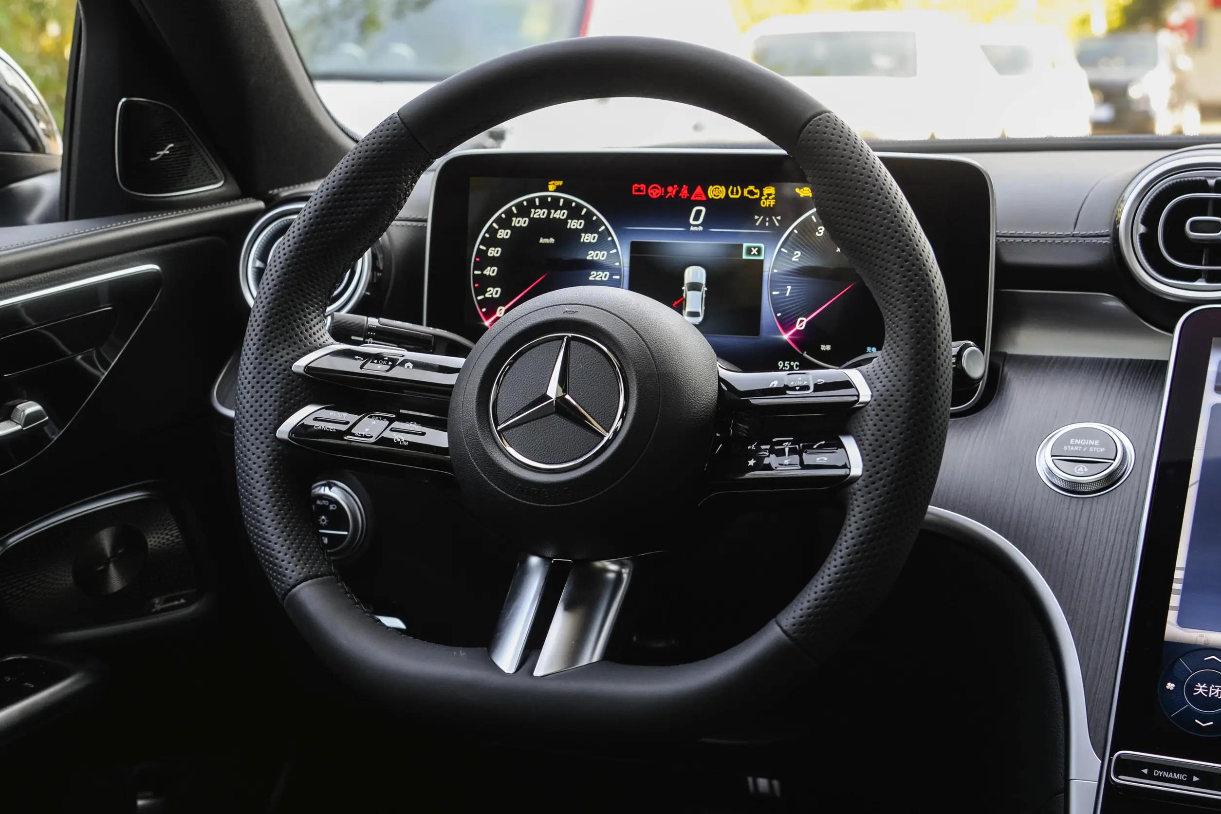 Mercedes-Benz C 260 L 2024 interior-2