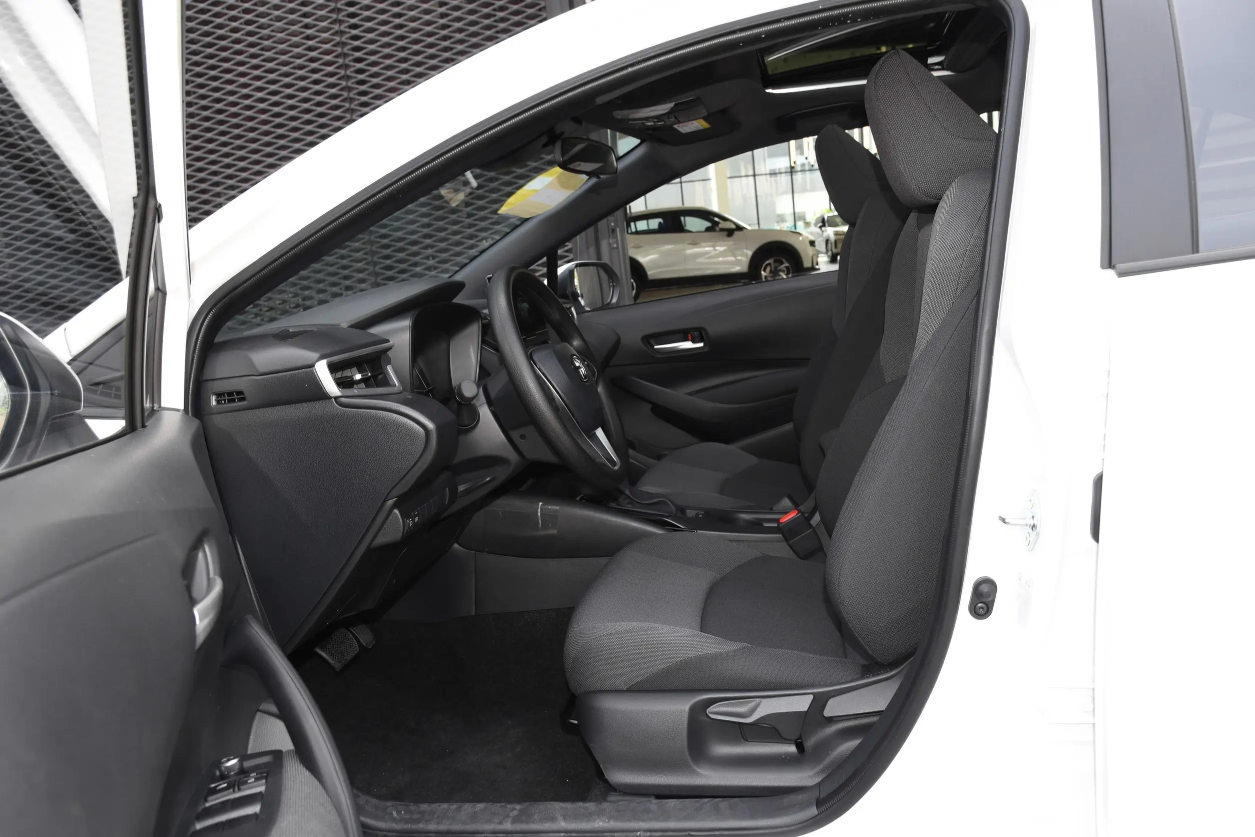 Toyota Levin 2024 space-1