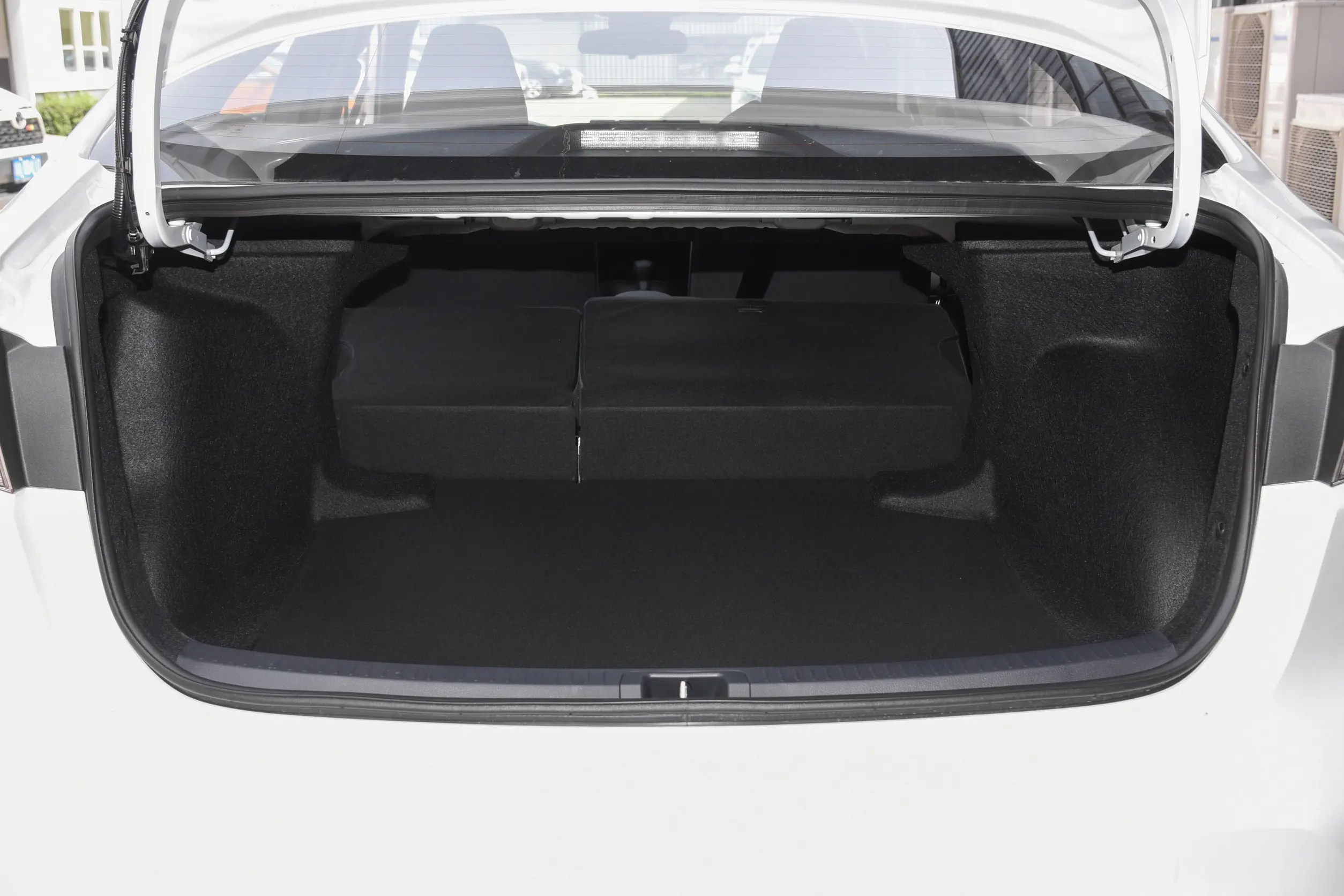 Toyota Levin 2024 space-4