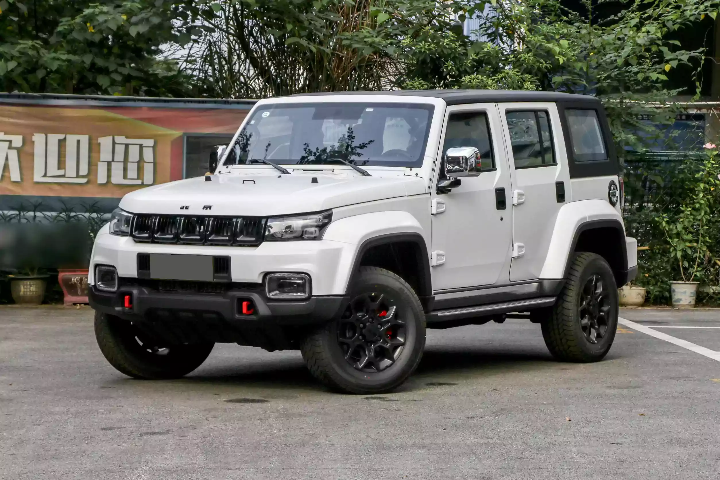 BAIC BJ40 2024 picture-12