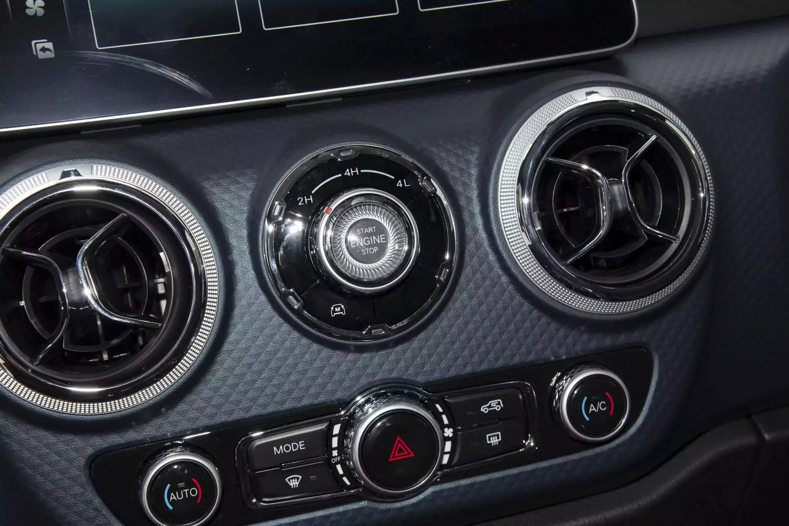 BAIC BJ40 2024 picture-4