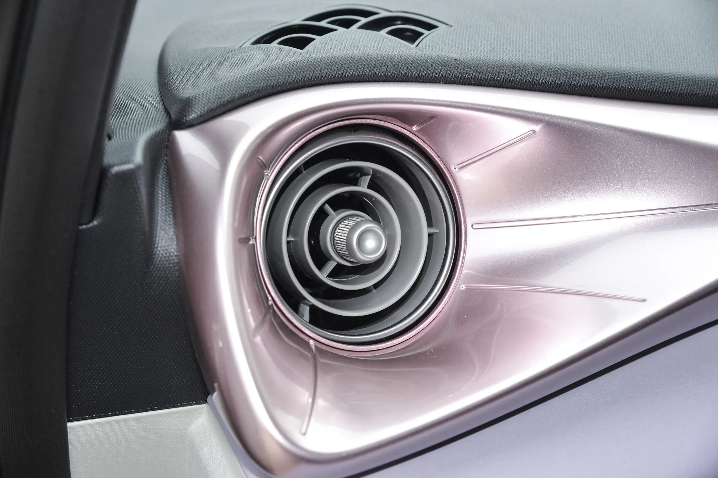 BYD Dolphin picture (4)