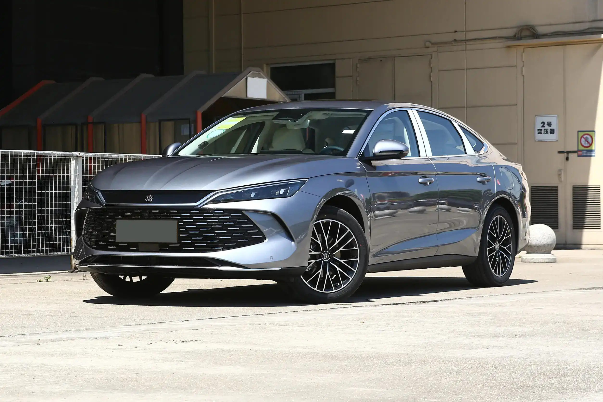 BYD Qin L DM-i picture (11)