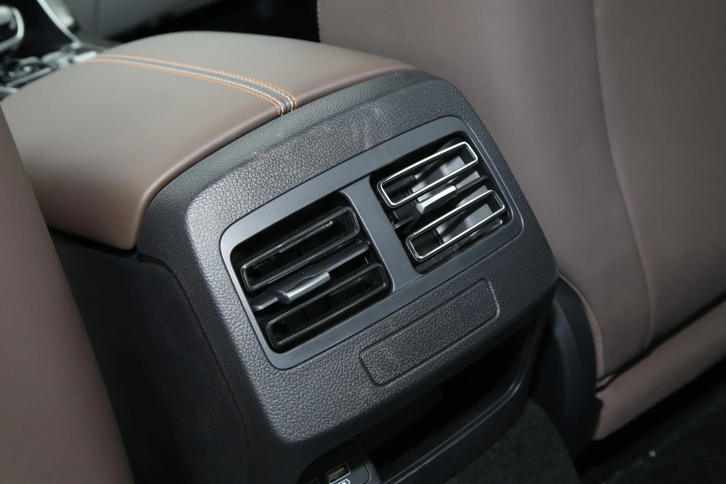 BYD Qin PLUS EV picture (2)