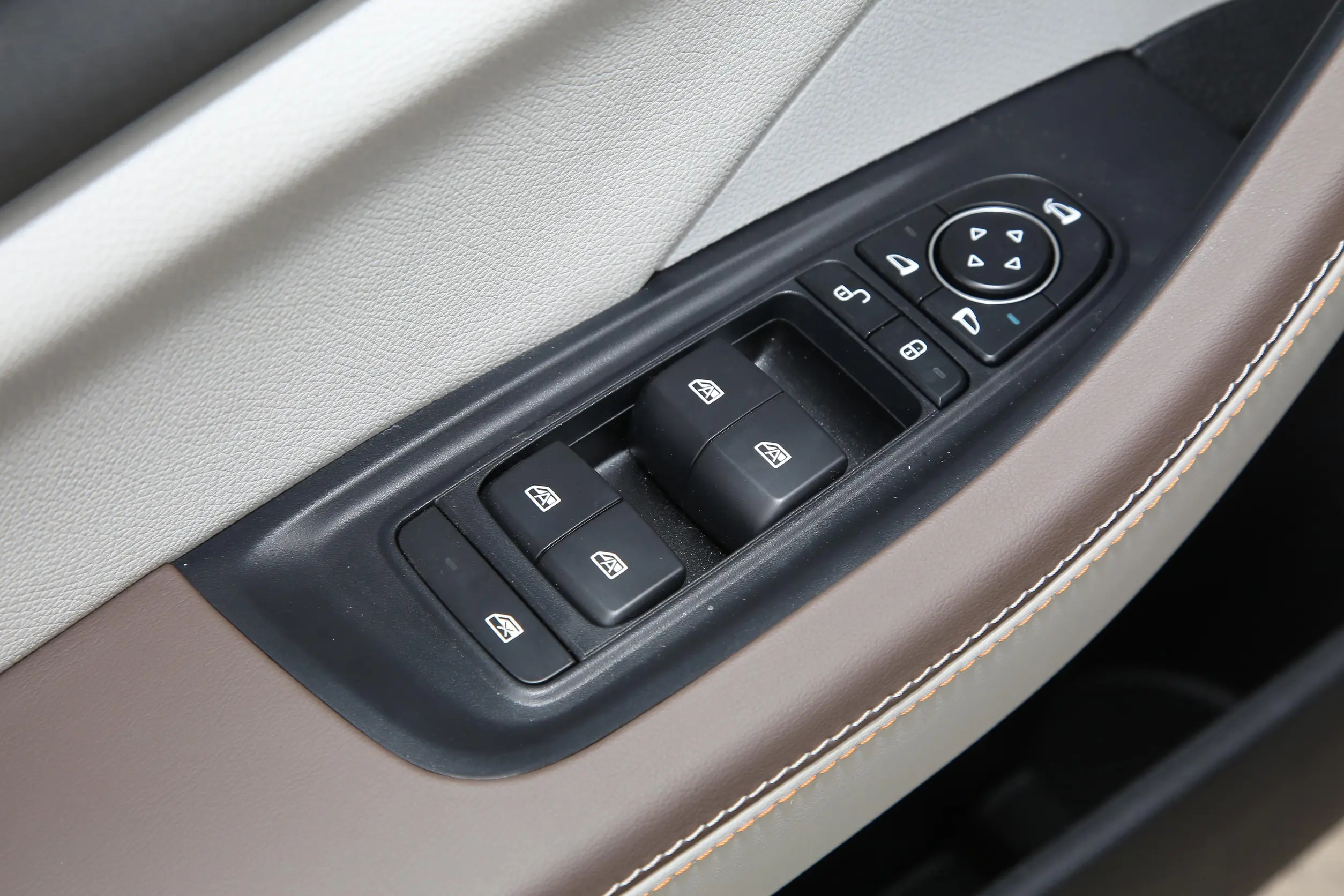 BYD Qin PLUS EV picture (5)