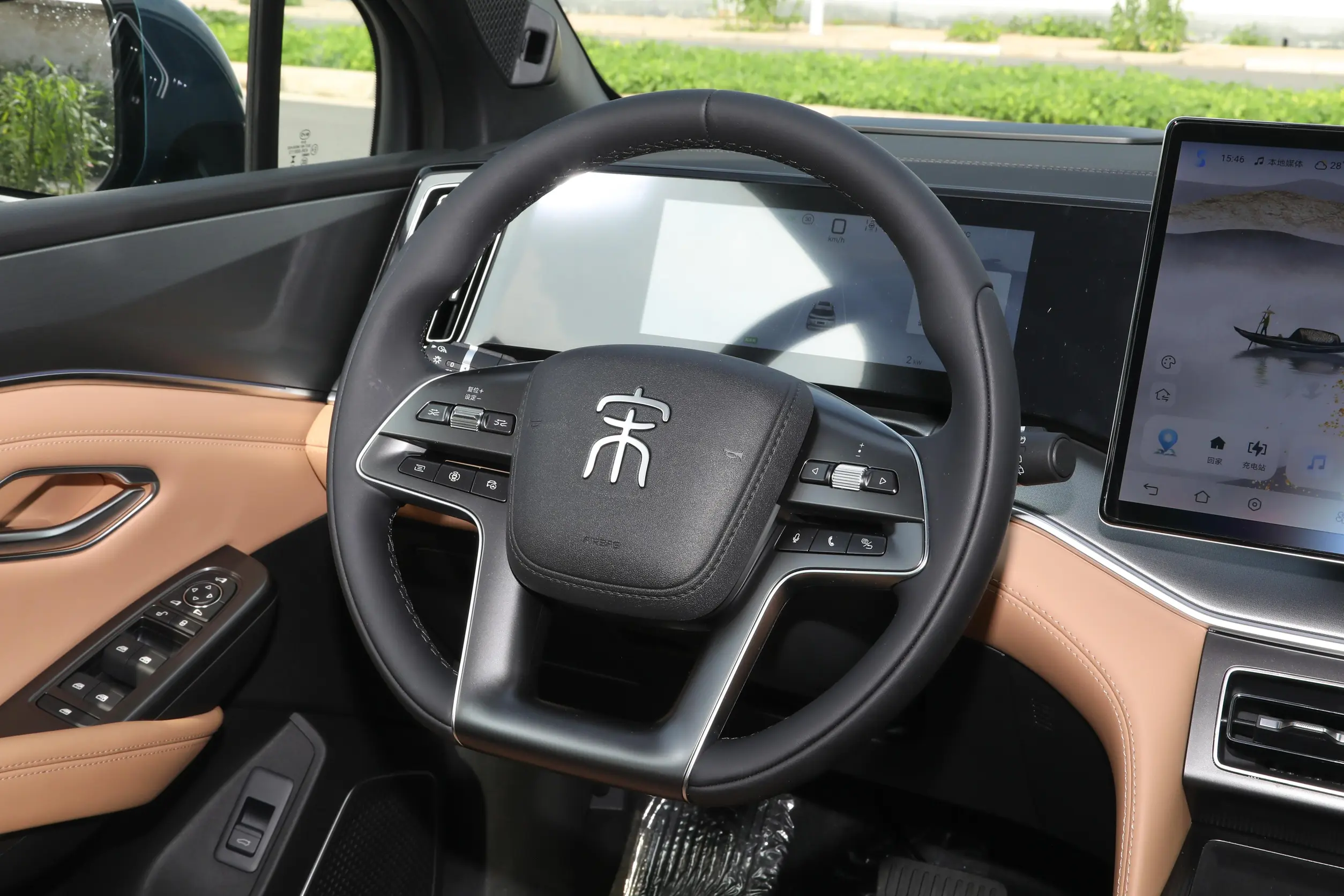 BYD Song L DM 2024 interior-2