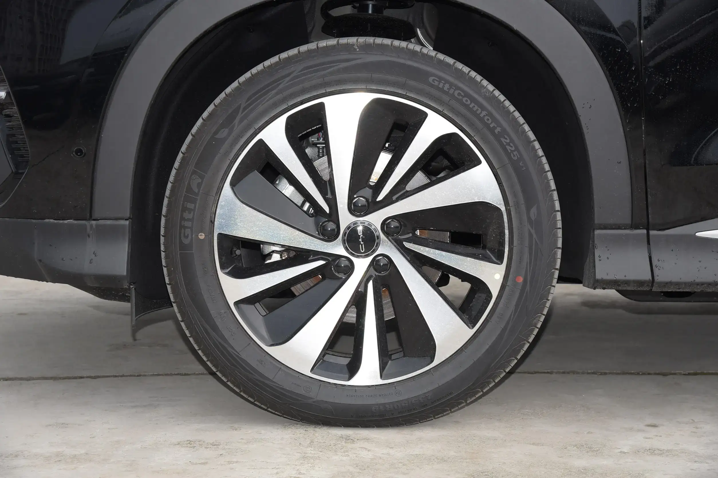 BYD Song PLUS DM-i picture (11)