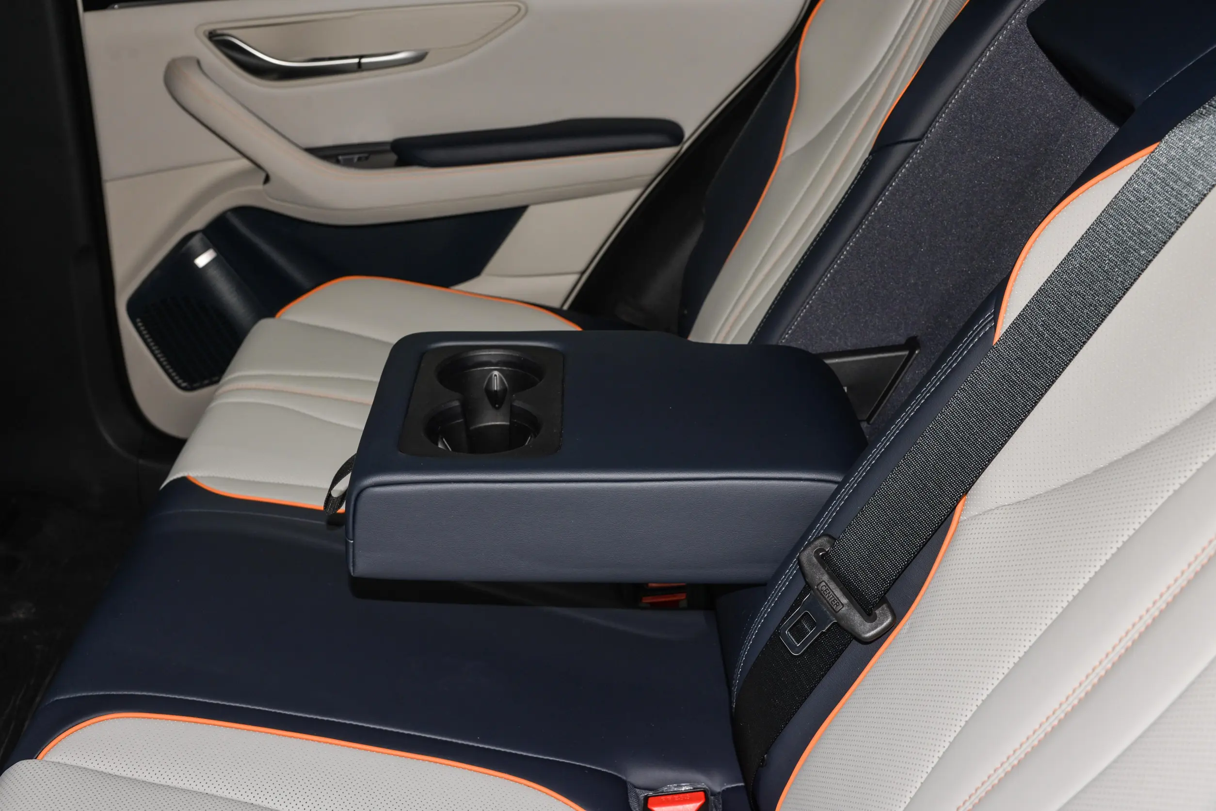 BYD Song PLUS EV picture (3)