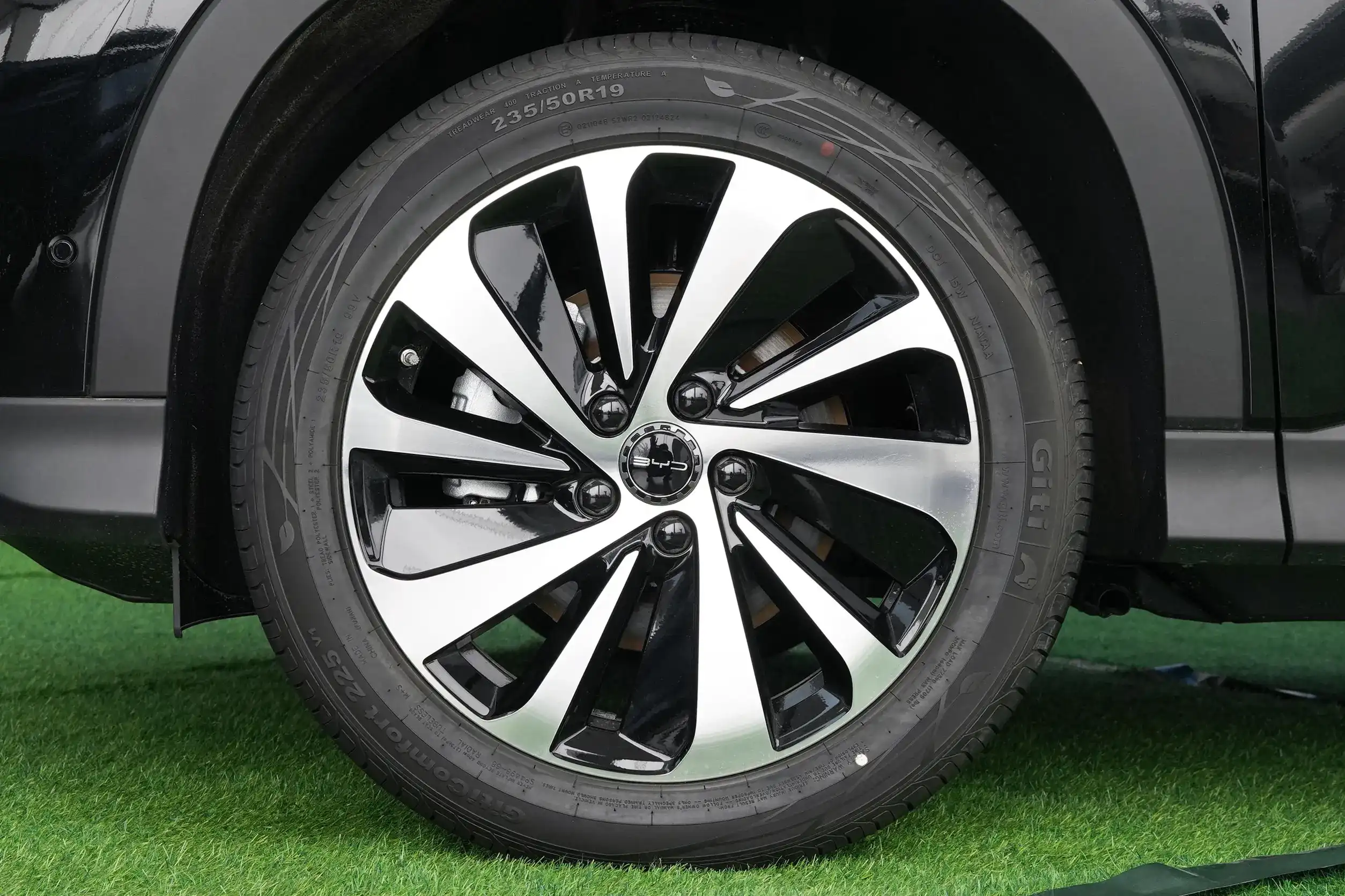 BYD Song PLUS EV picture (9)