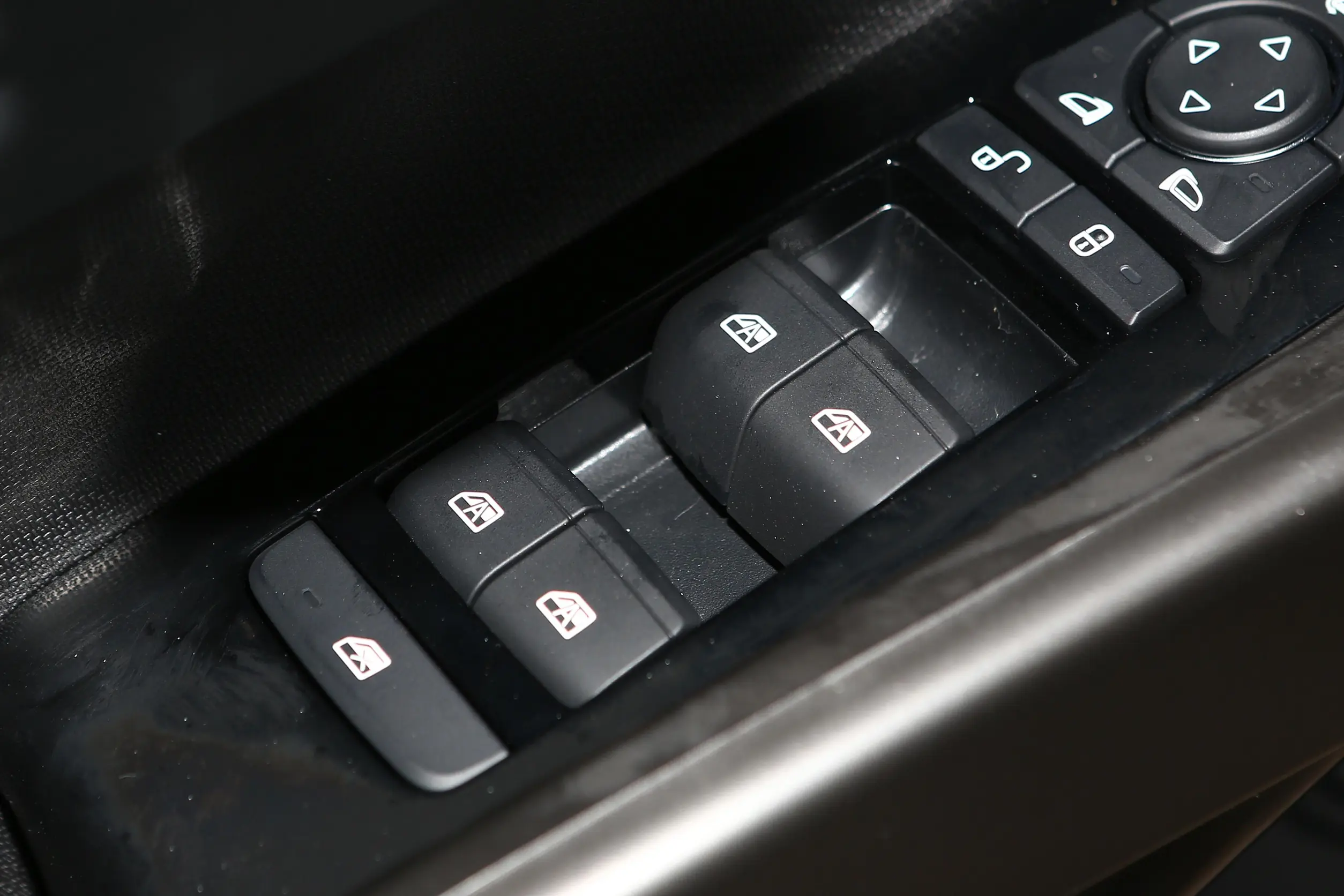 BYD Yuan PLUS picture (6)