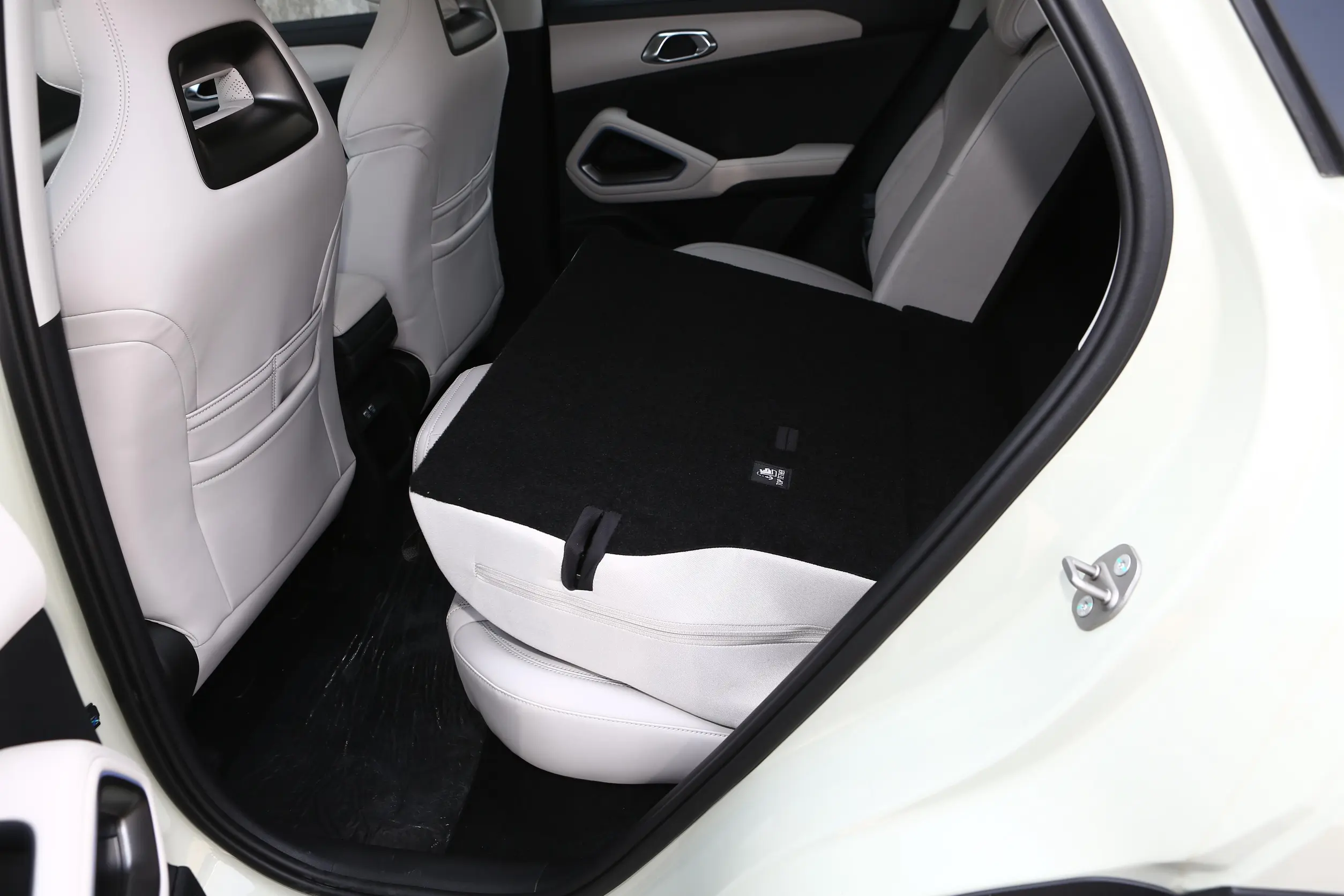 BYD Yuan UP picture (5)