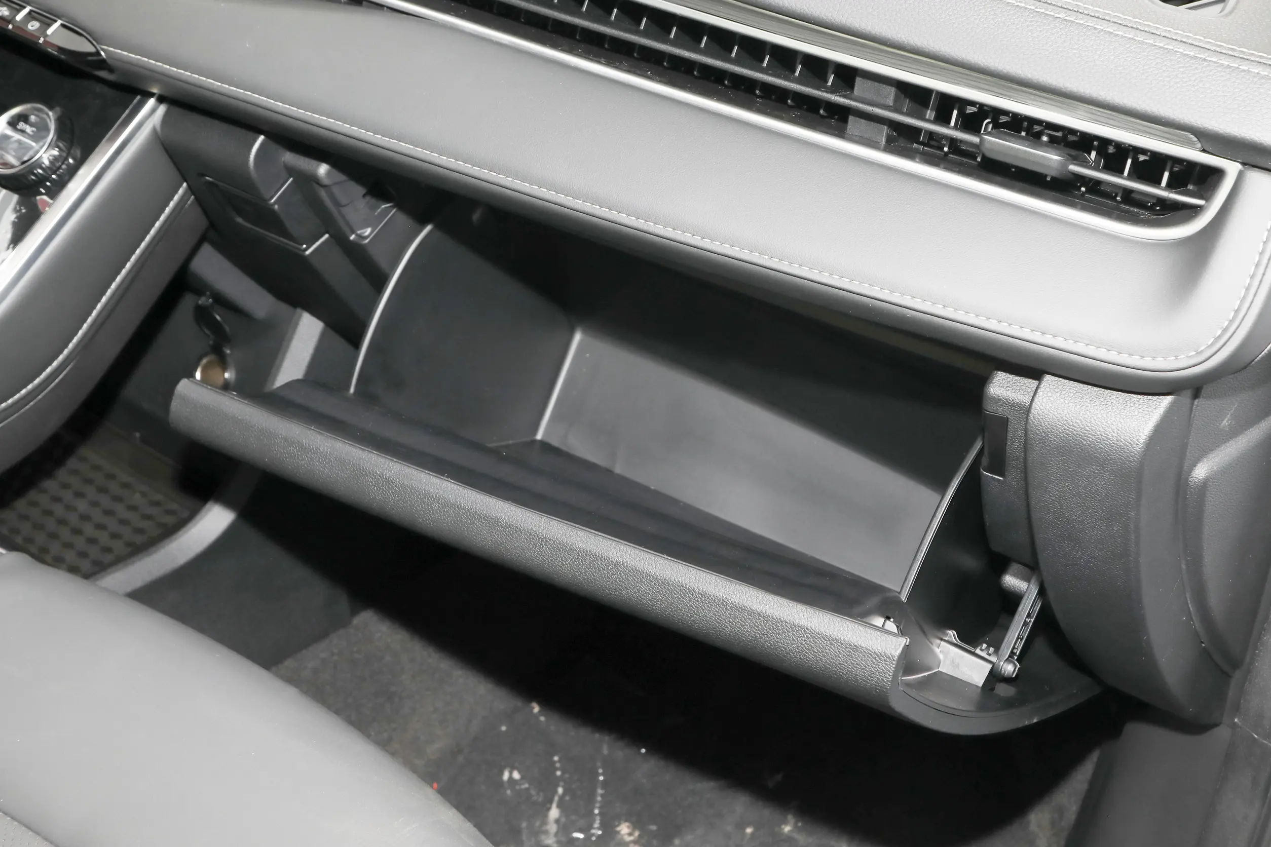 Chery Tiggo 8 2023 interior-4