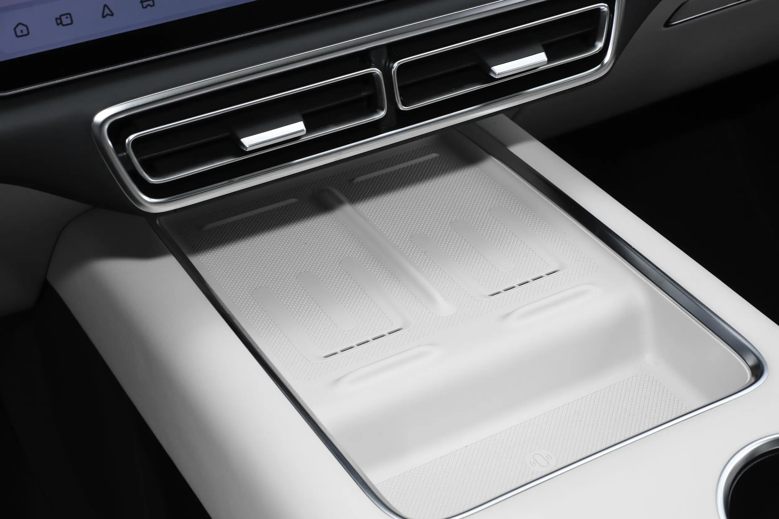 Li Auto L8 picture (2)