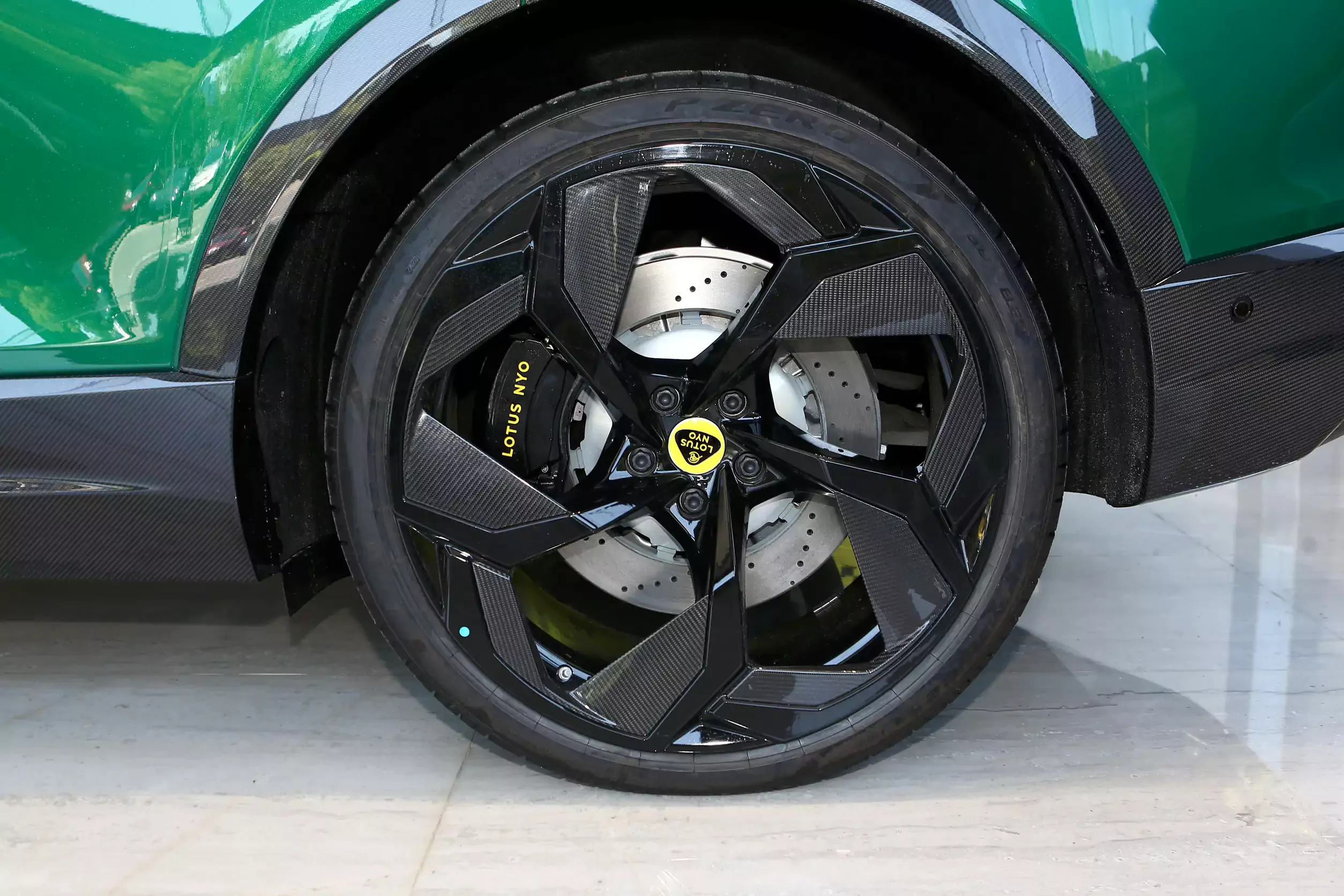 Lotus Eletre picture (11)