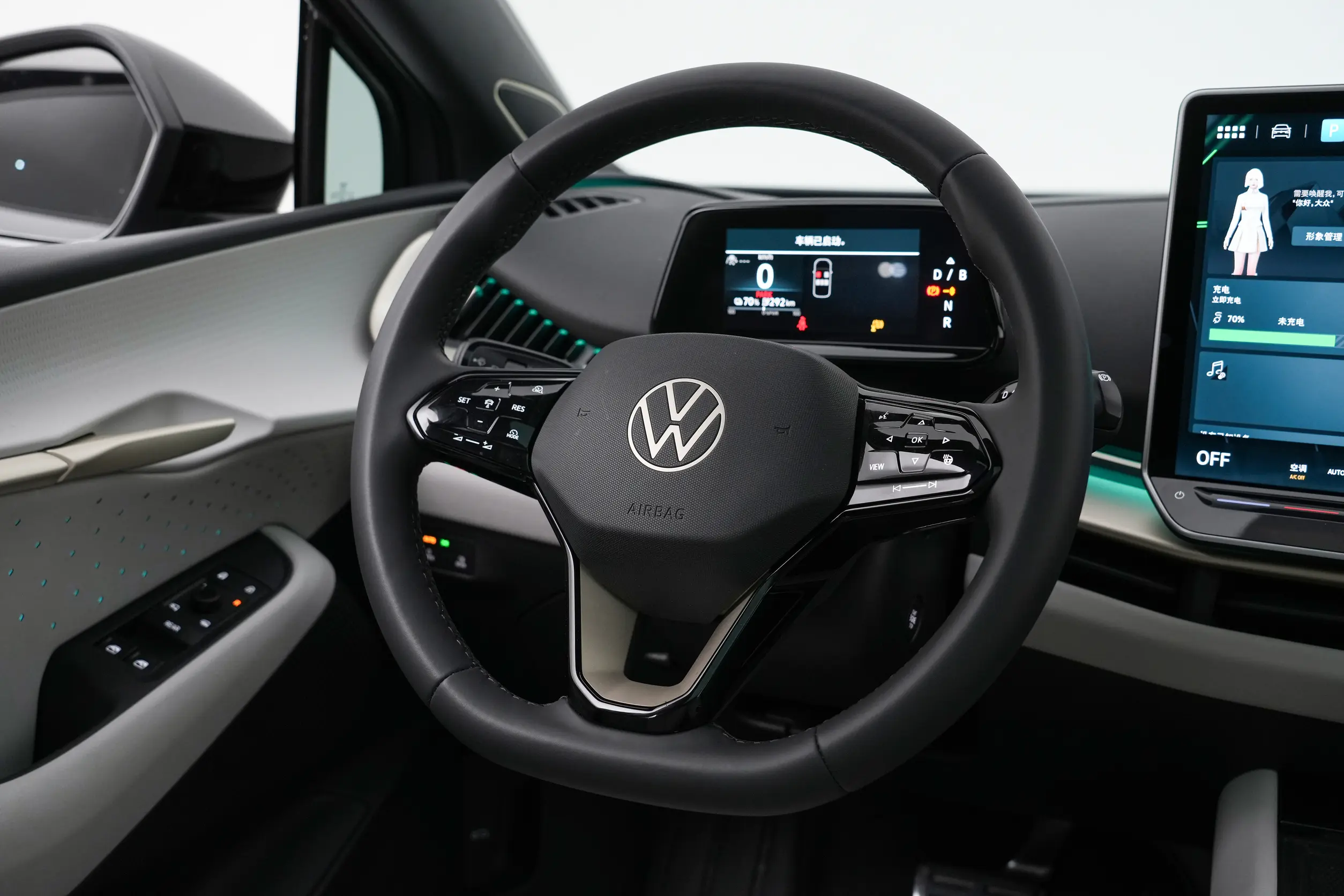 Volkswagen ID. UNYX 2024 interior-2