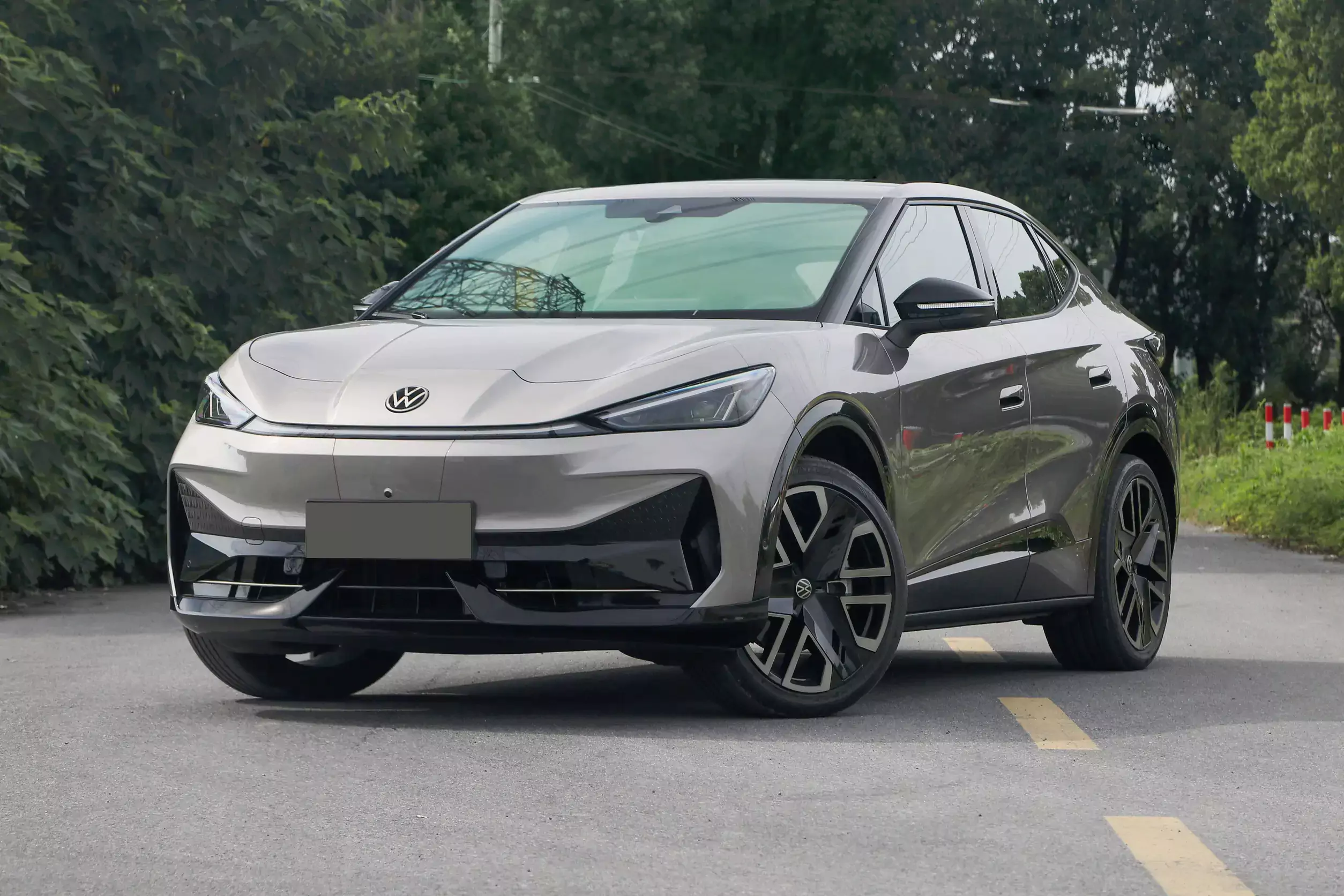 Volkswagen ID. UNYX 2024 picture-2