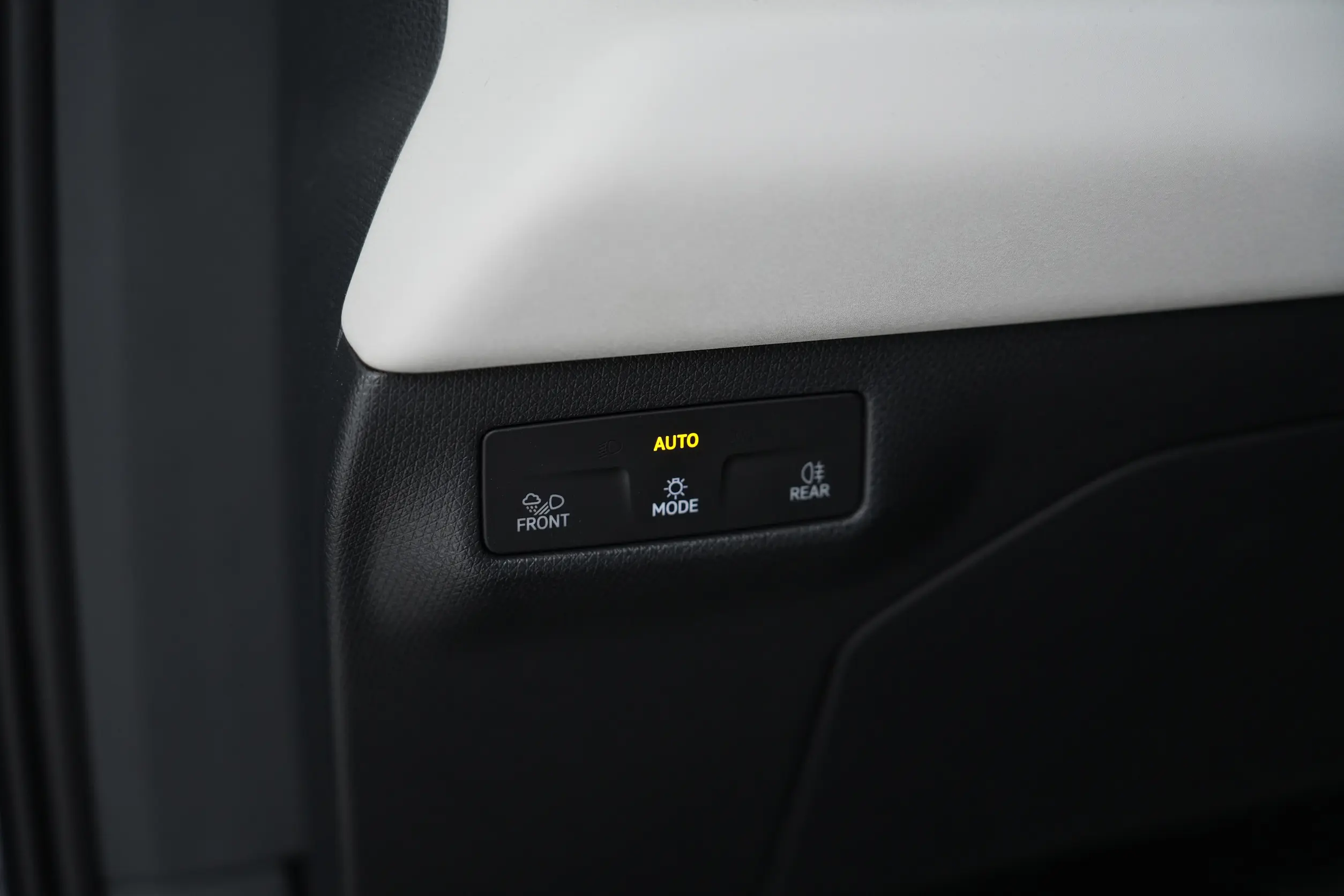 Volkswagen ID. UNYX 2024 picture-7