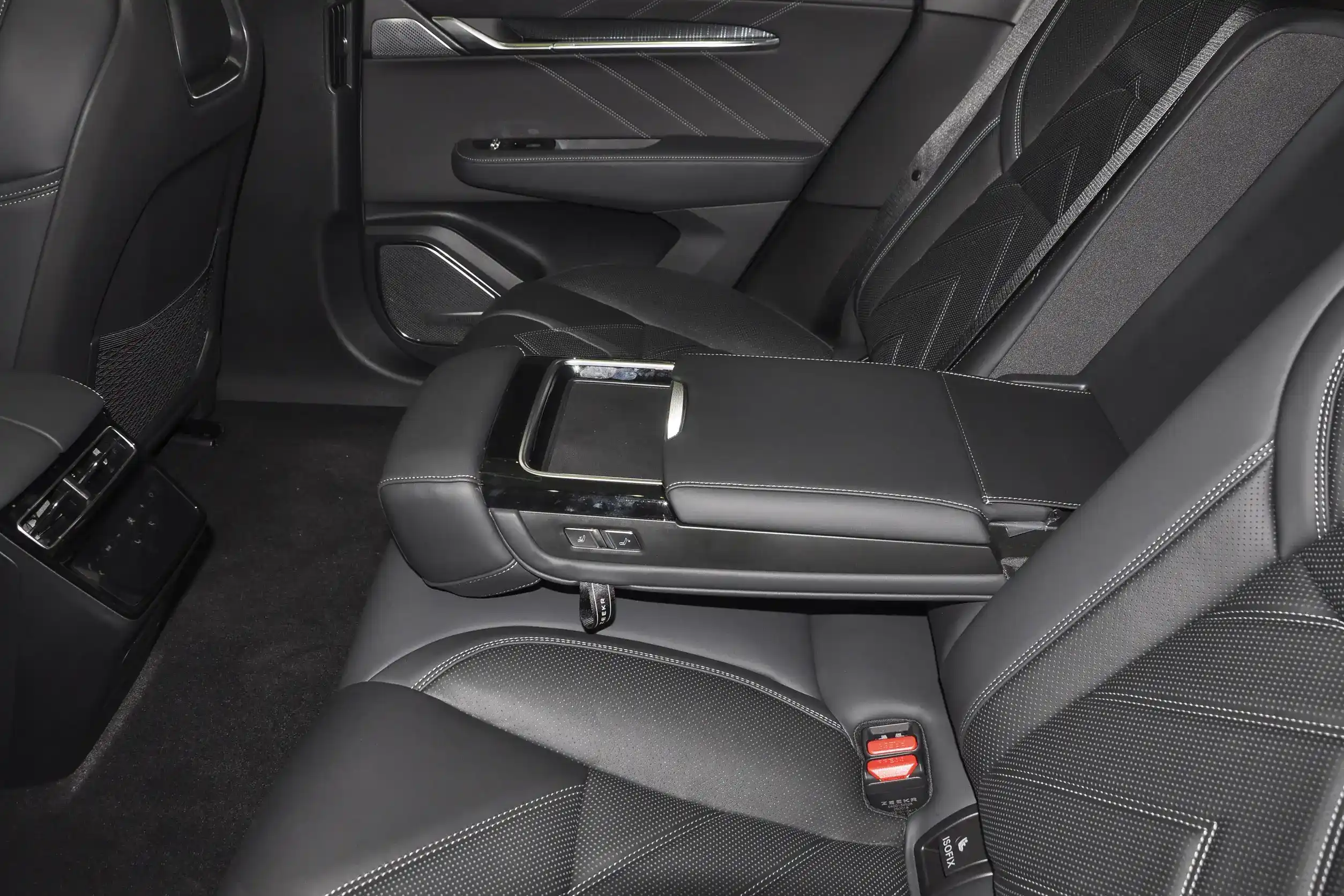 ZEEKR 001 2023 picture (1)