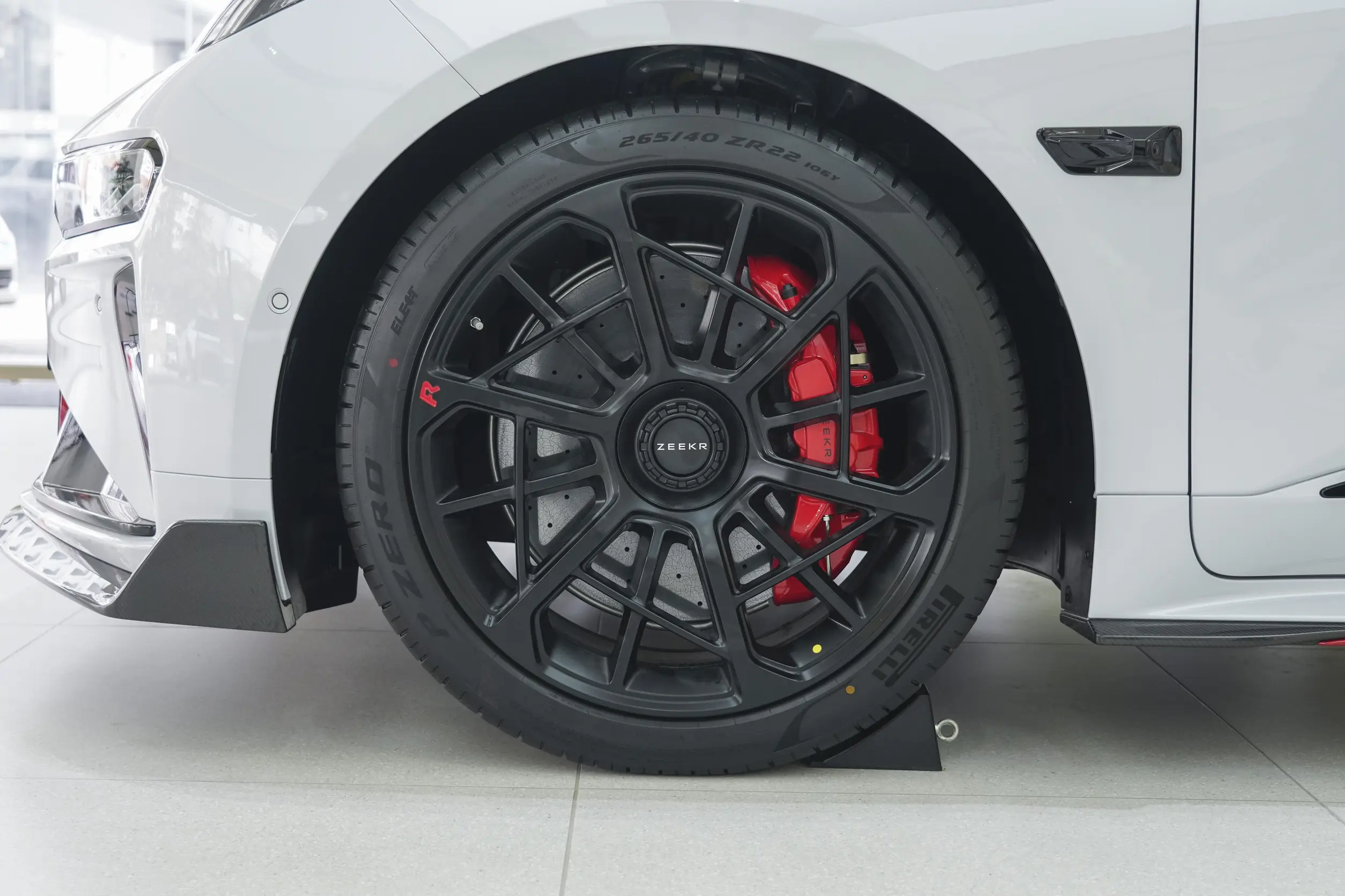 ZEEKR 001 FR picture (3)