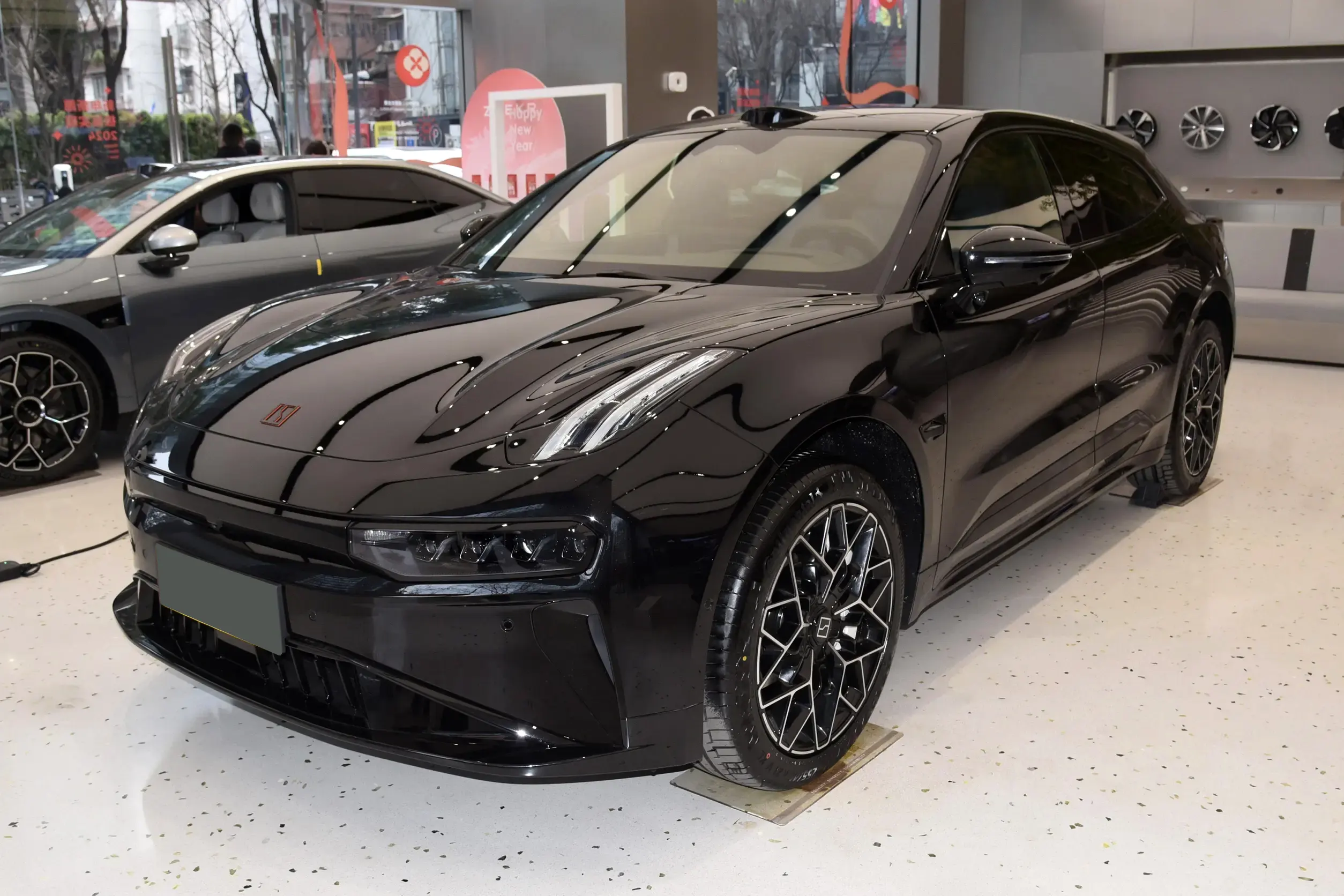 ZEEKR 001 picture (13)