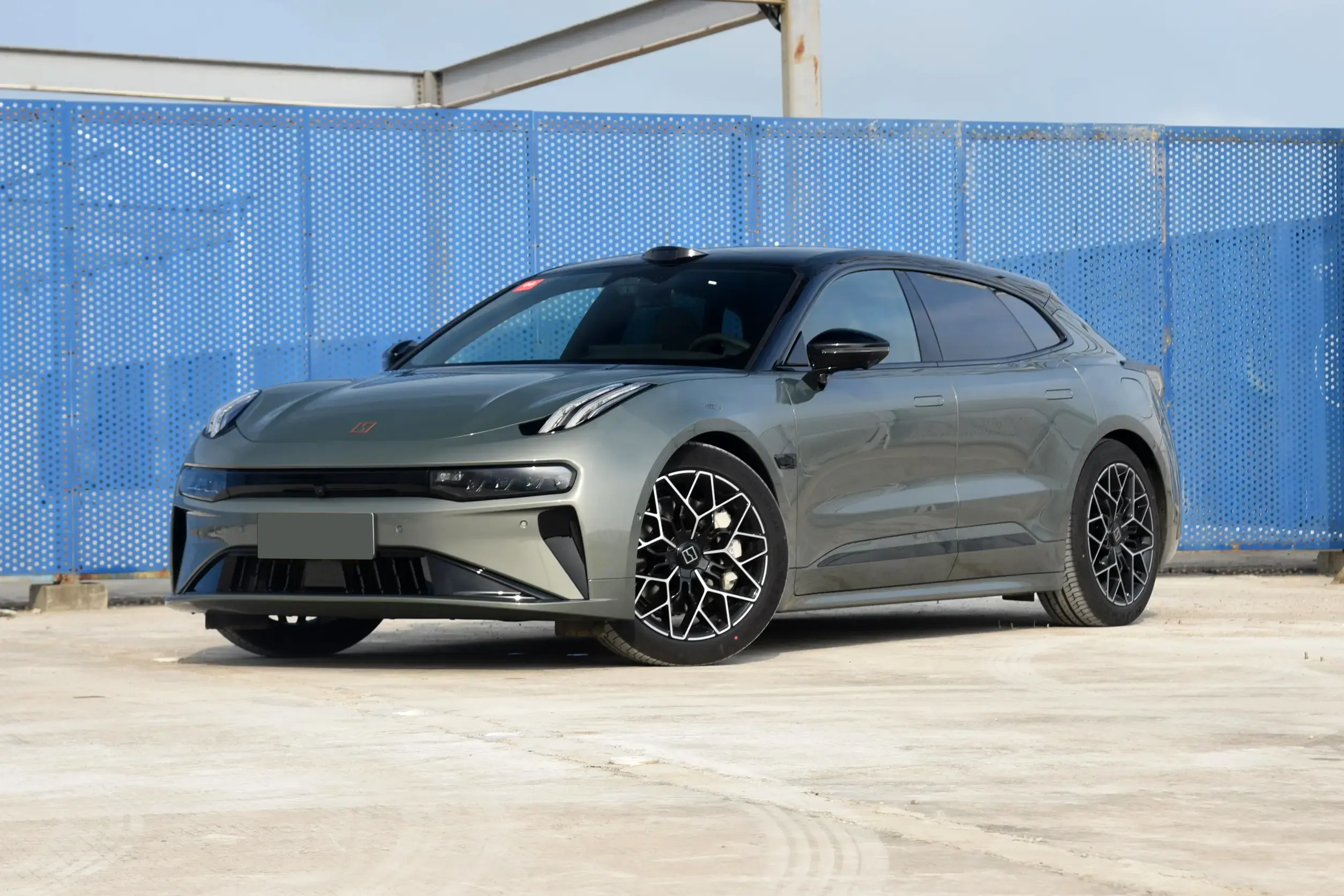 ZEEKR 001 picture (7)