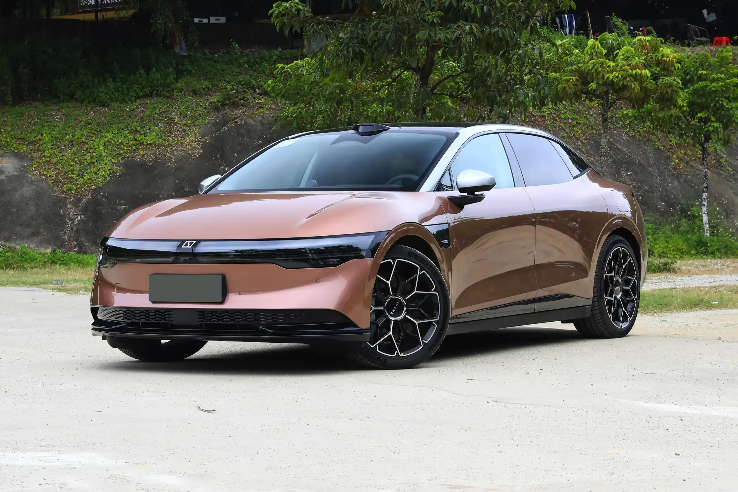 ZEEKR 007 picture (5)