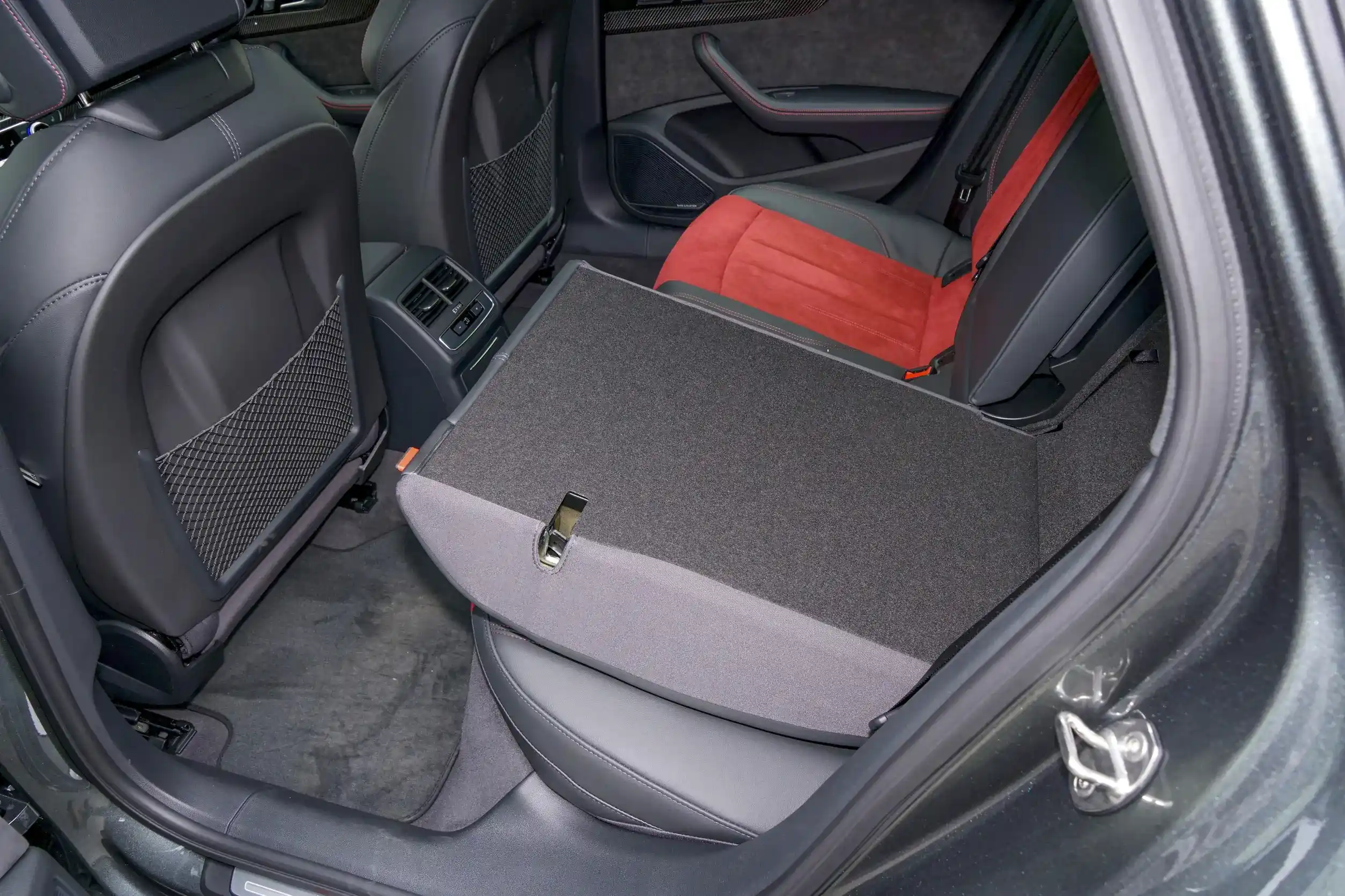 Audi A4L picture (1)