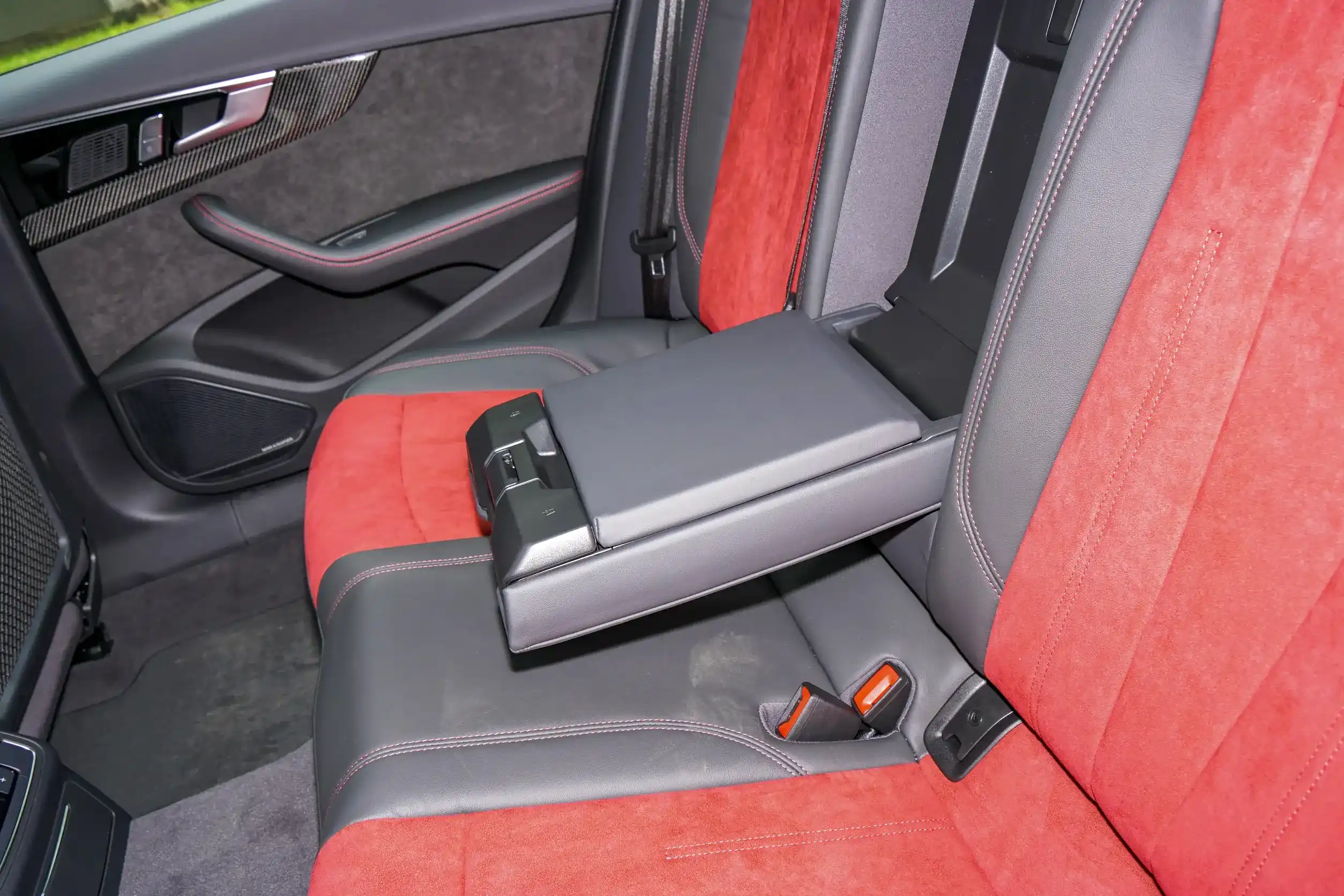 Audi A4L picture (12)