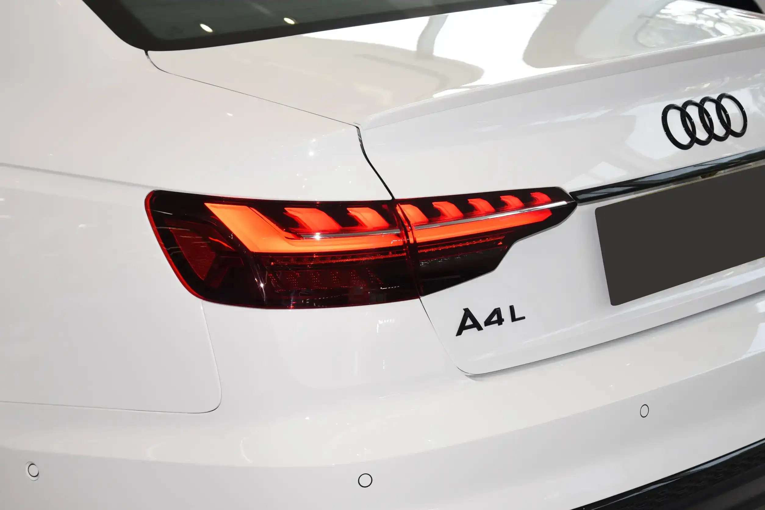 Audi A4L picture (6)