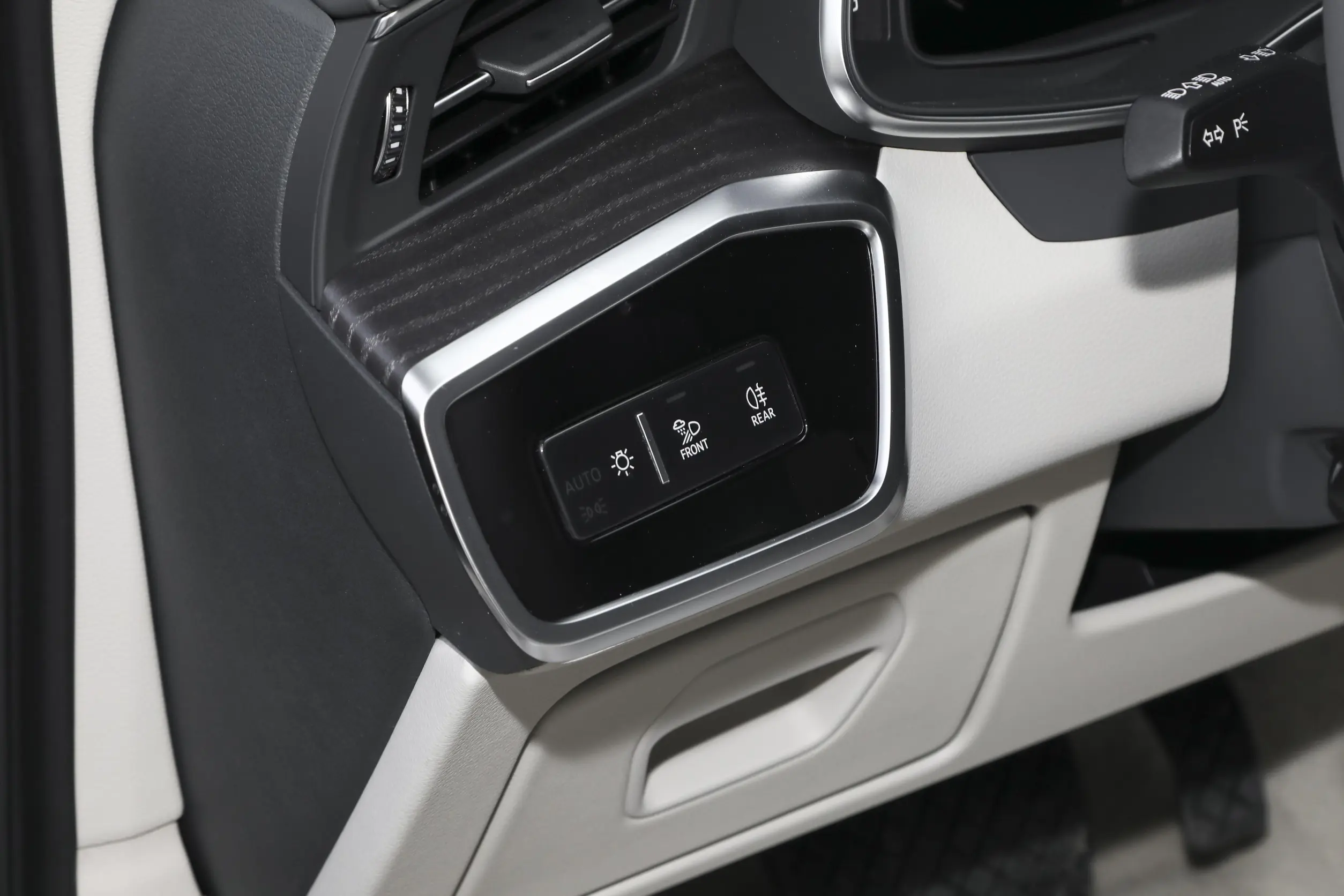 Audi A6L picture (3)