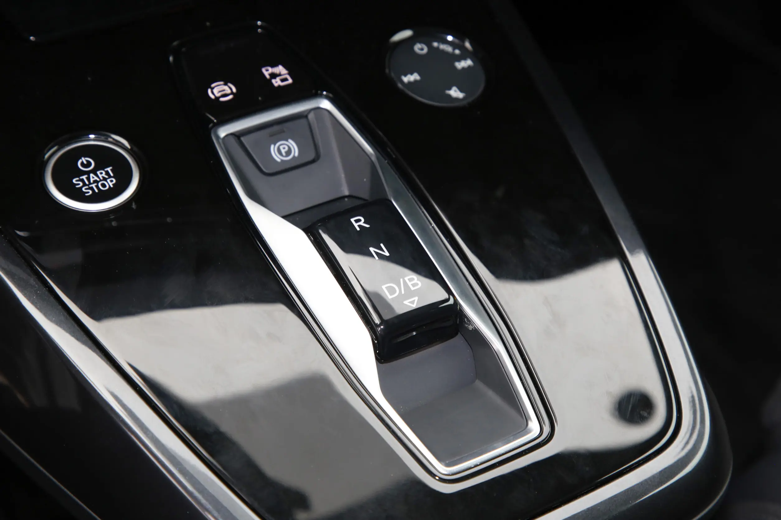 Audi Q4 e-tron picture (13)