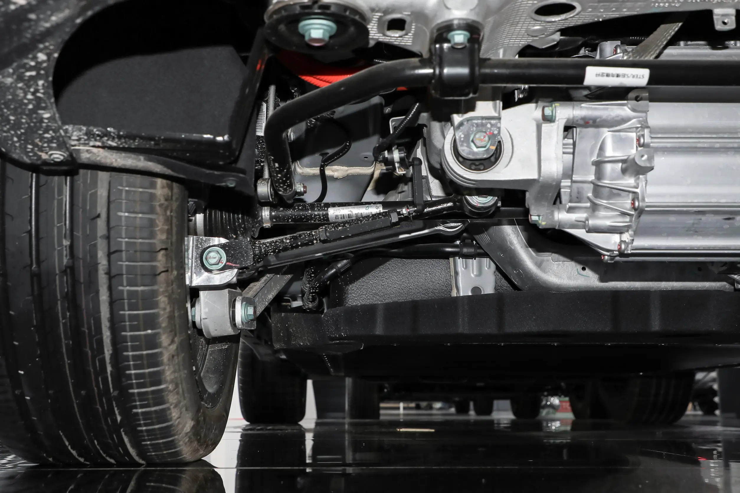 BYD Tang EV picture-2