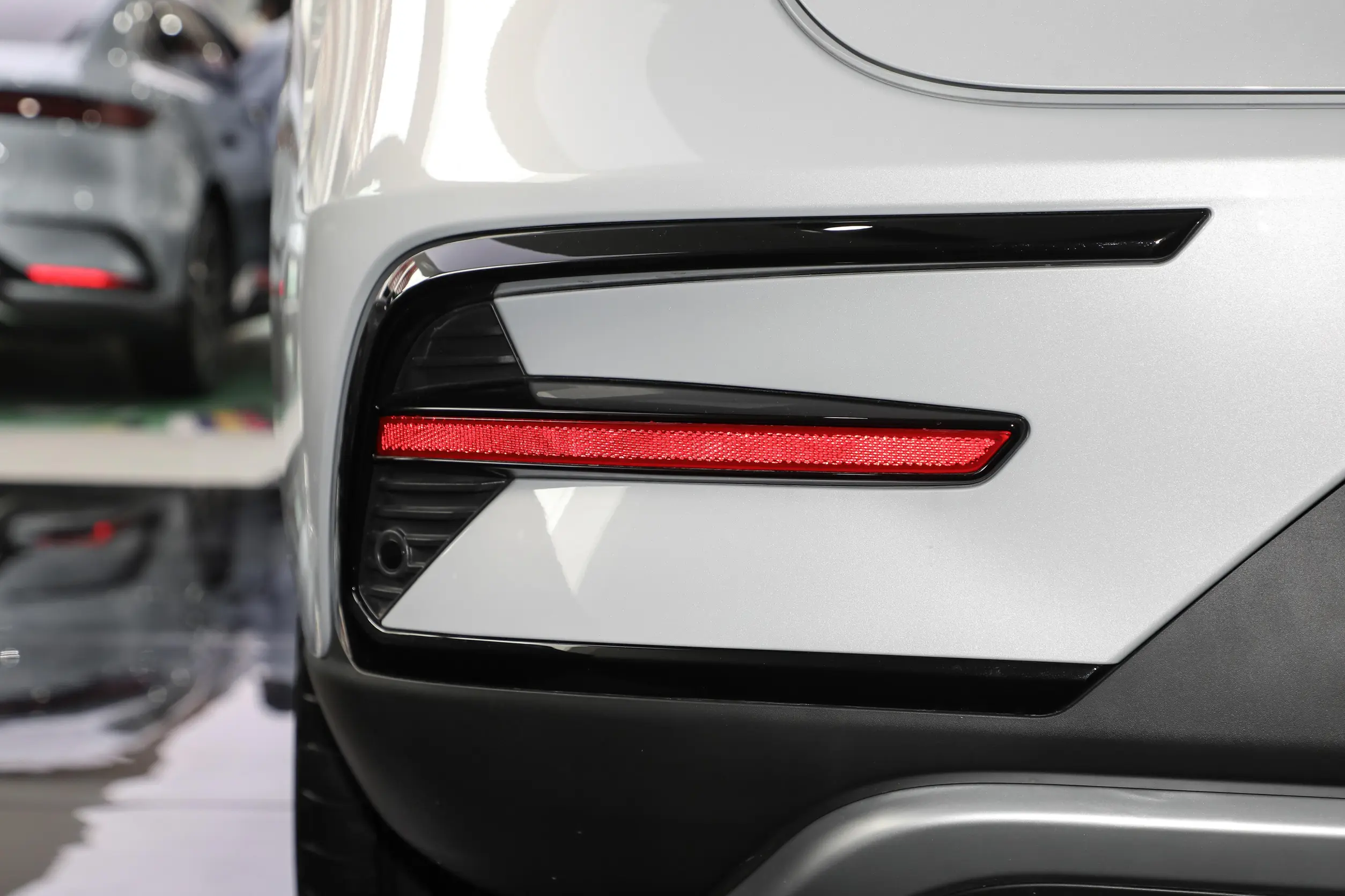 BYD Tang EV picture-3