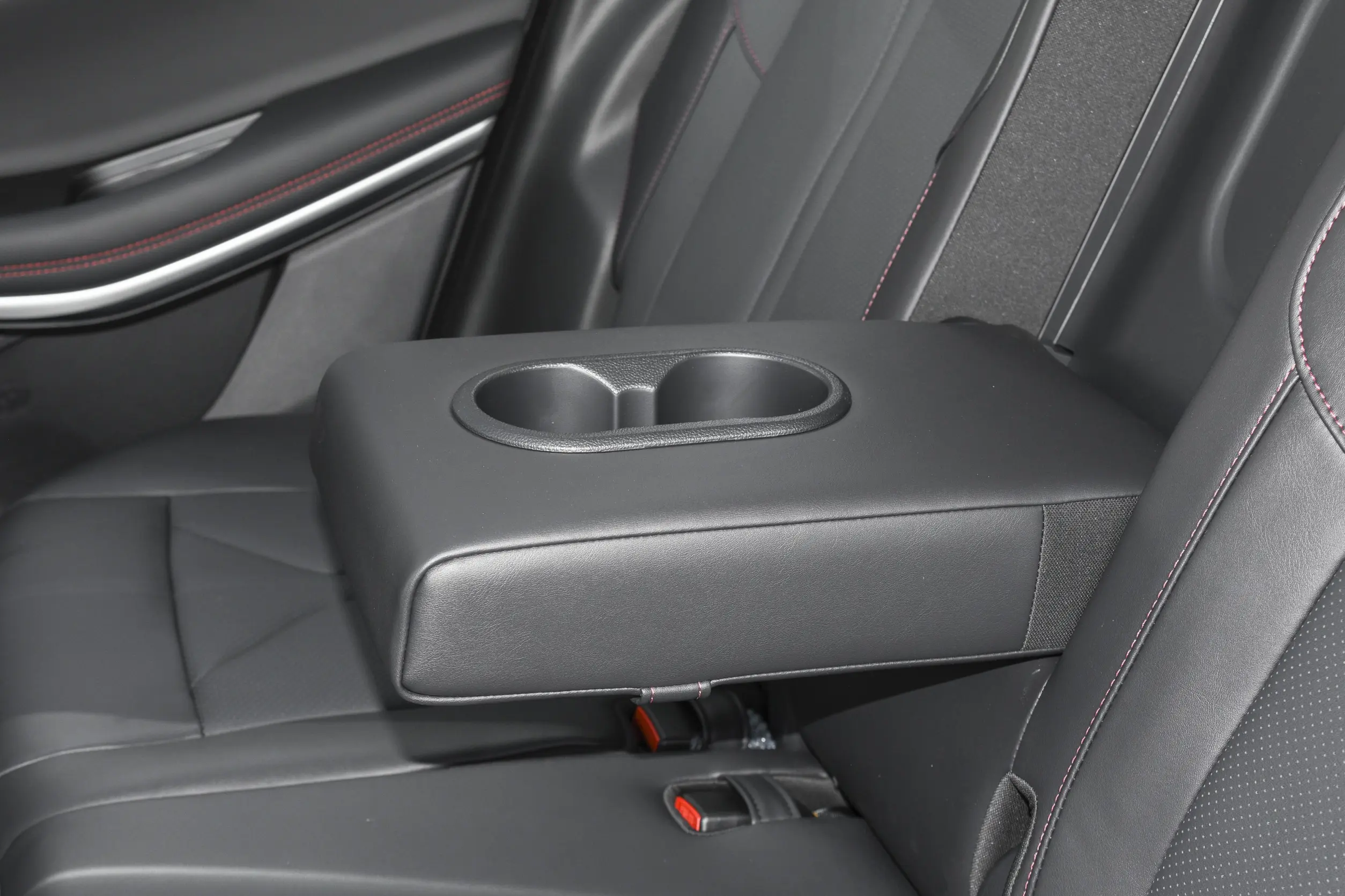 Changan CS75 picture (5)