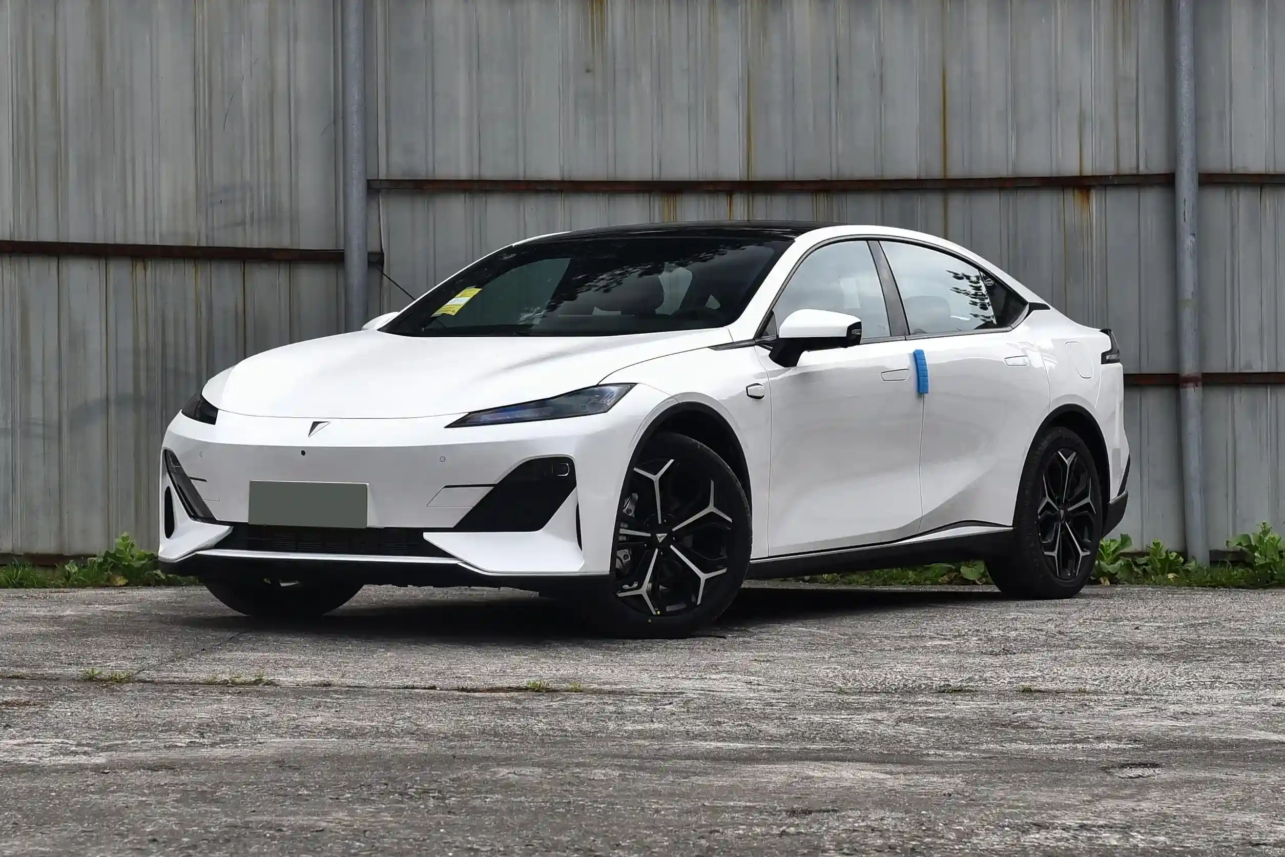 Changan DEEPAL SL03 REEV picture (10)