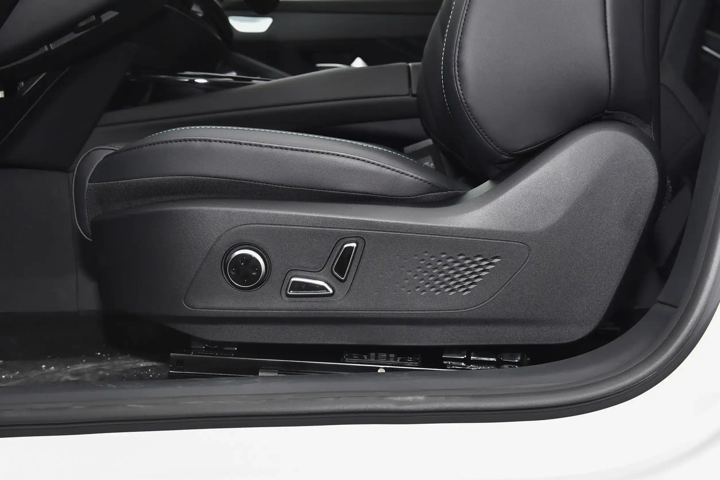 Changan DEEPAL SL03 REEV picture (5)