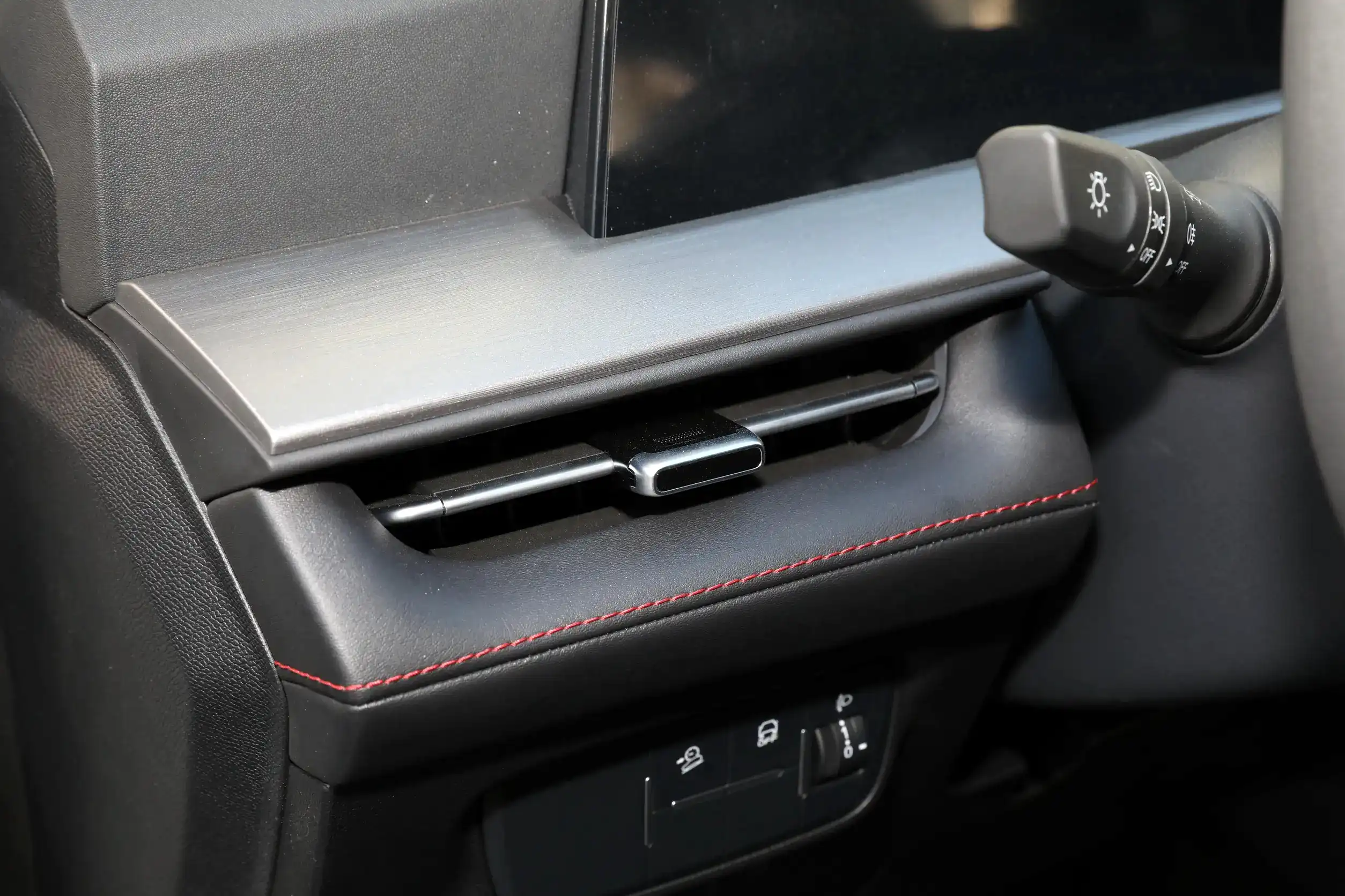 Changan F70 picture (3)