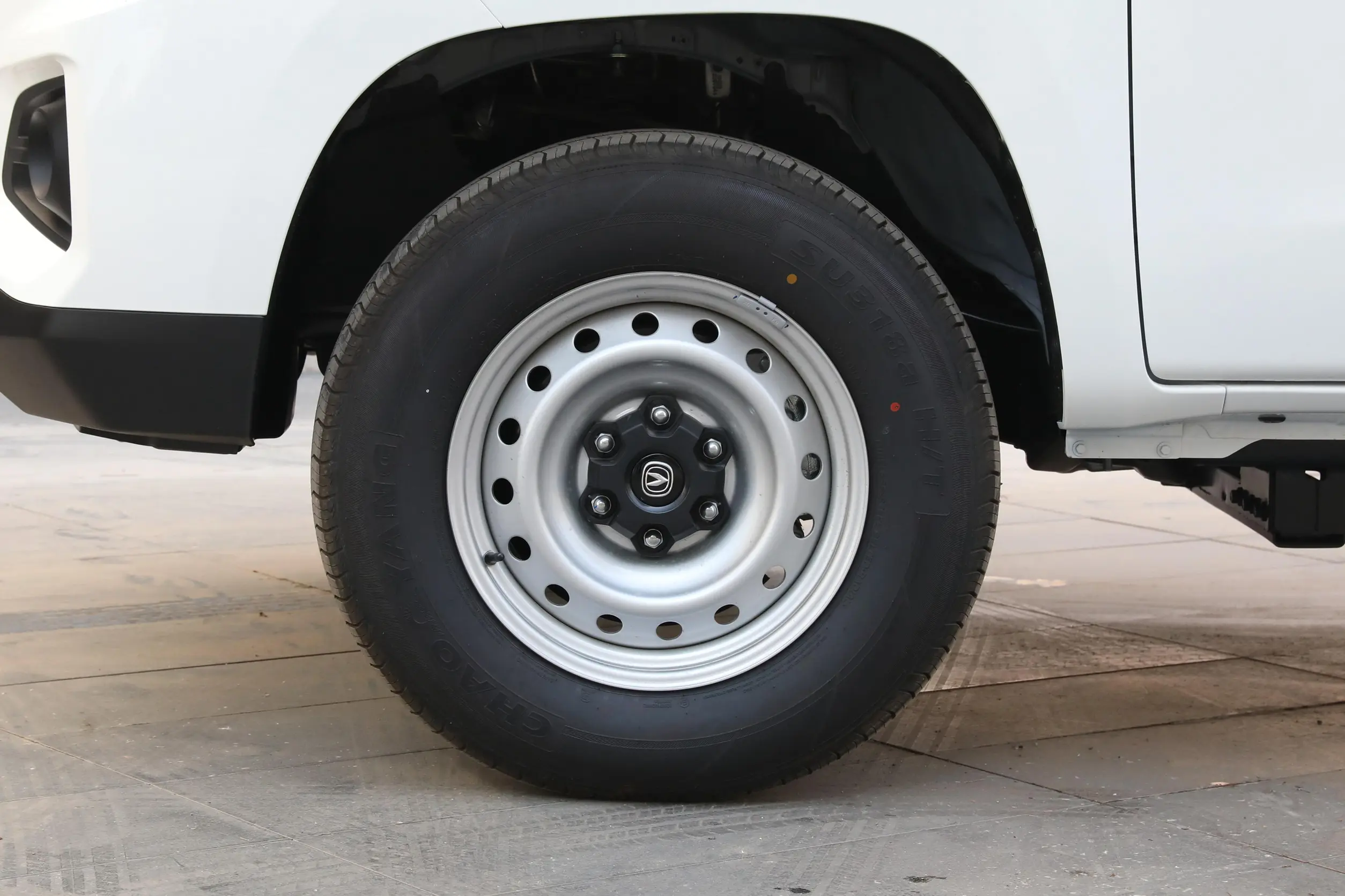 Changan F70 picture (9)