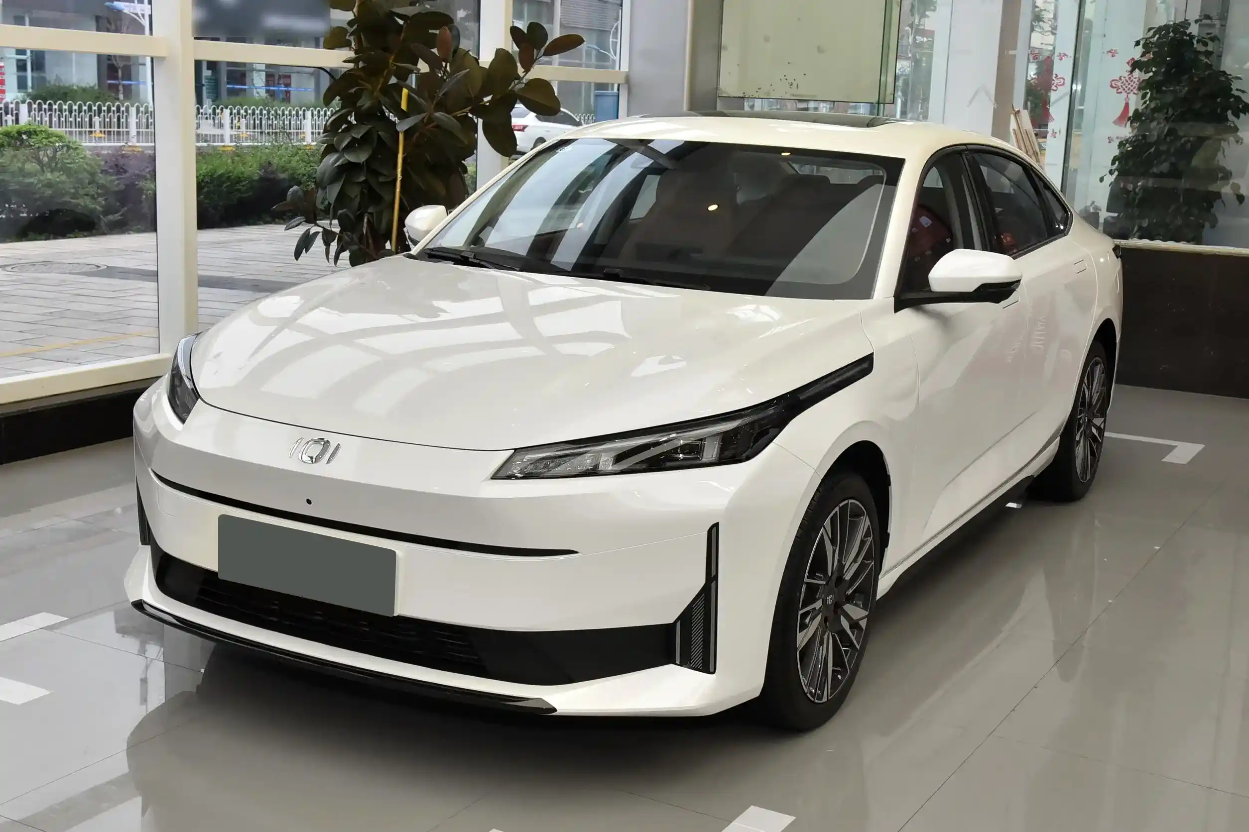 Changan NEVO A05 picture (12)