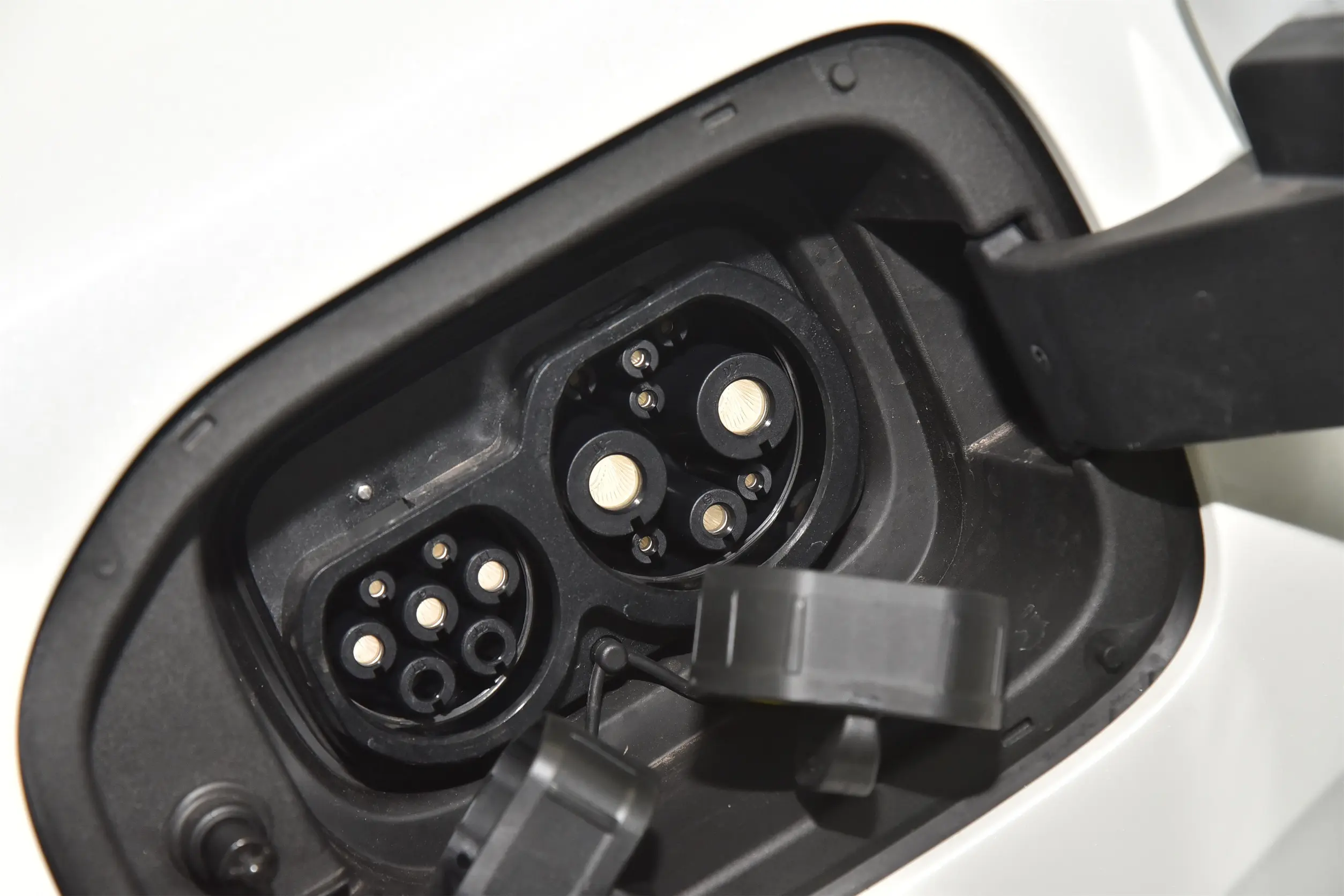 Changan NEVO A05 picture (3)