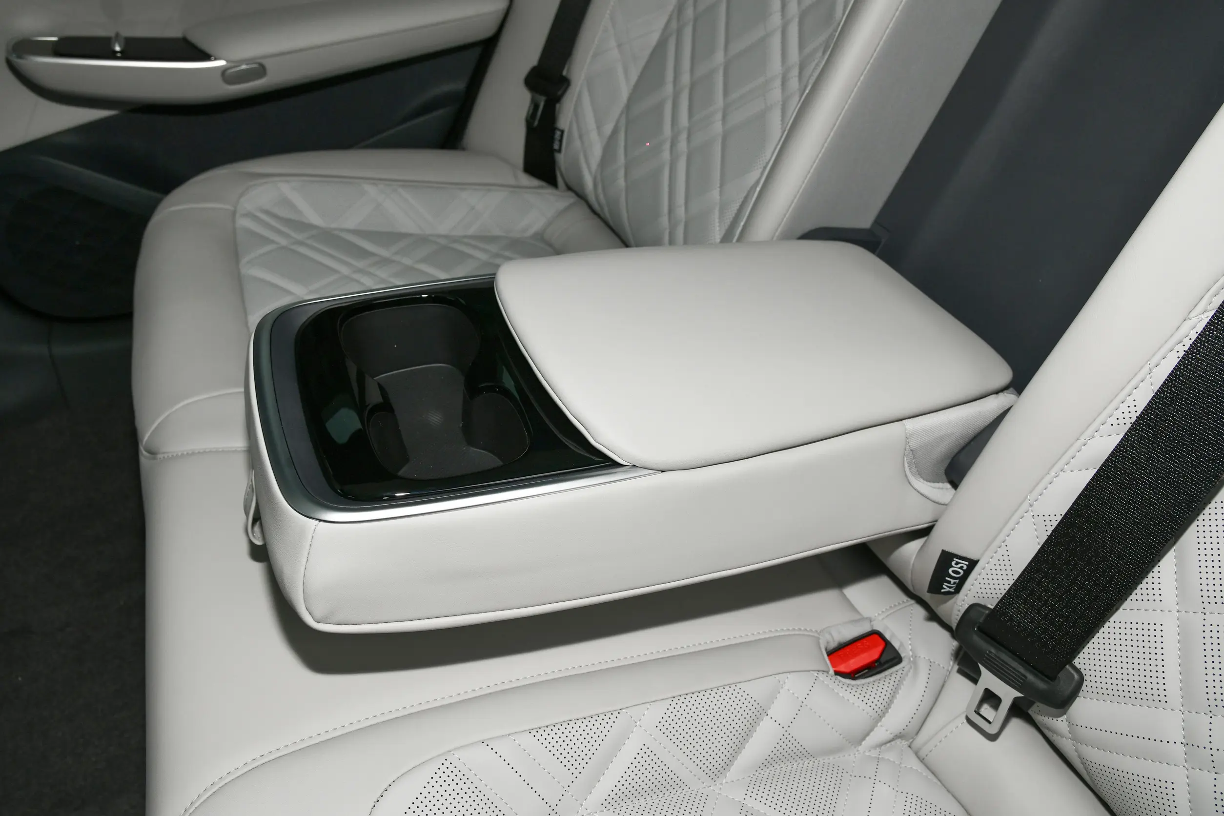 Changan NEVO A07 picture (6)