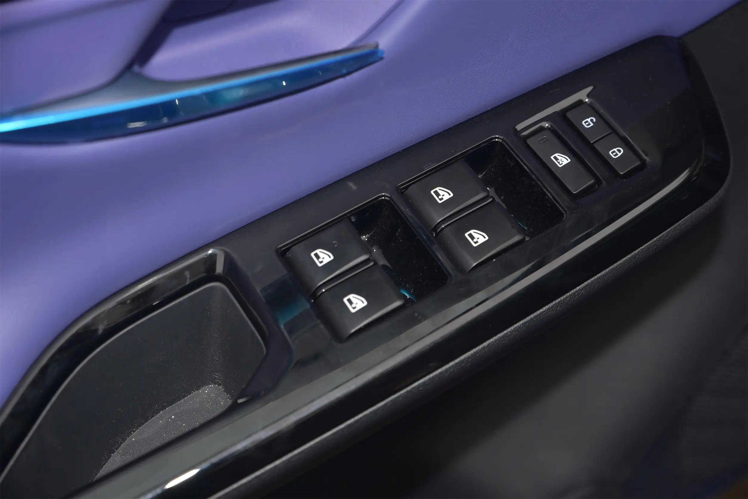 Changan UNI-T picture (6)