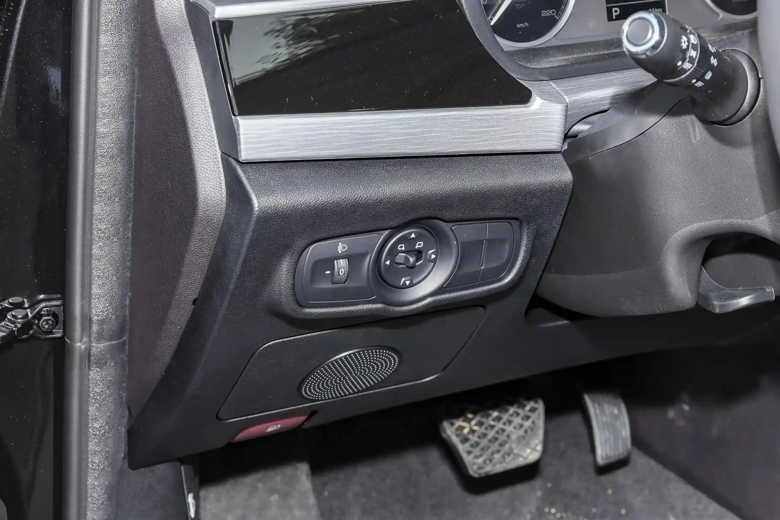 Chery ARRIZO 5 picture (1)